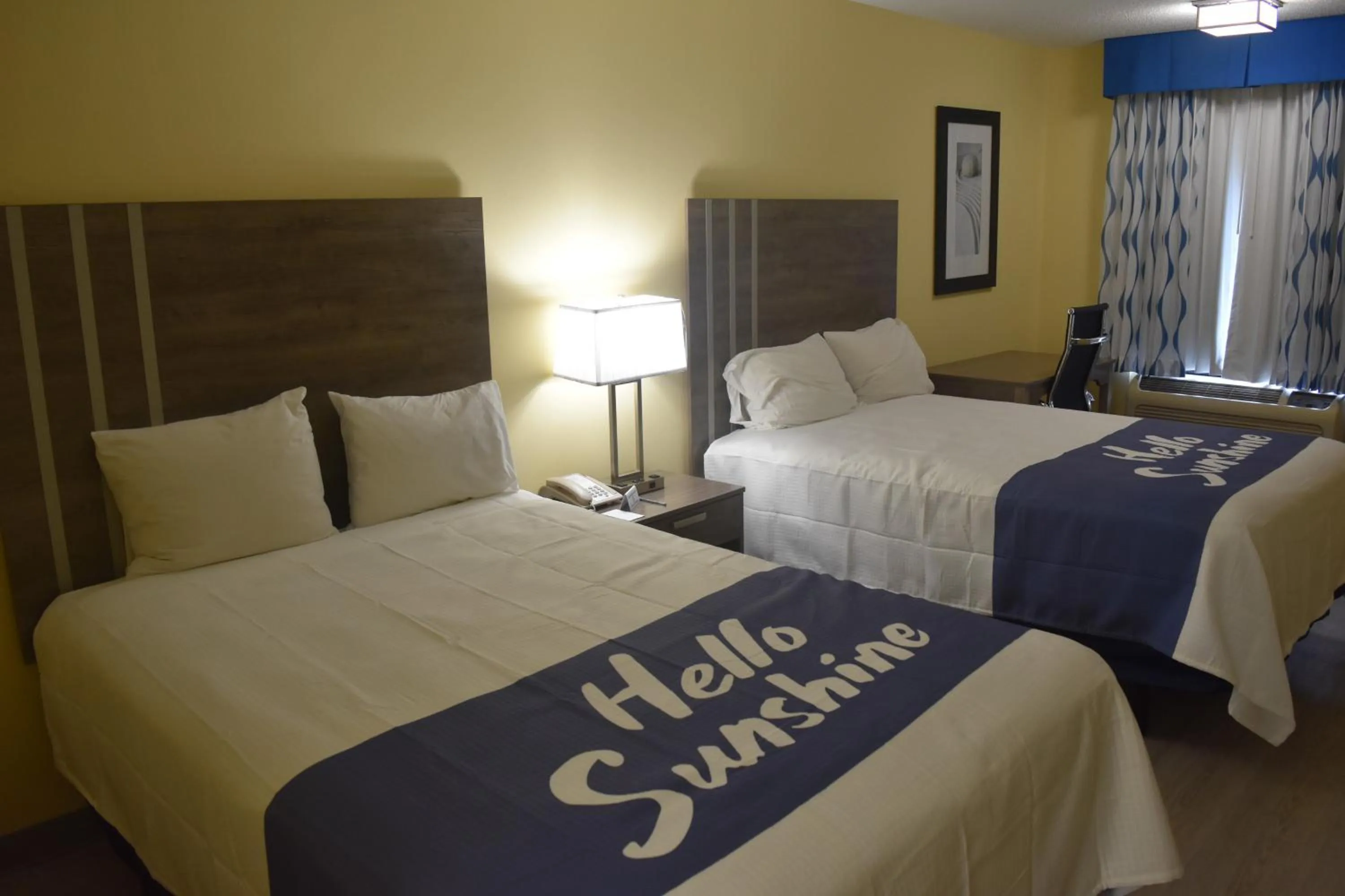 Bed in Days Inn by Wyndham Cape Carteret