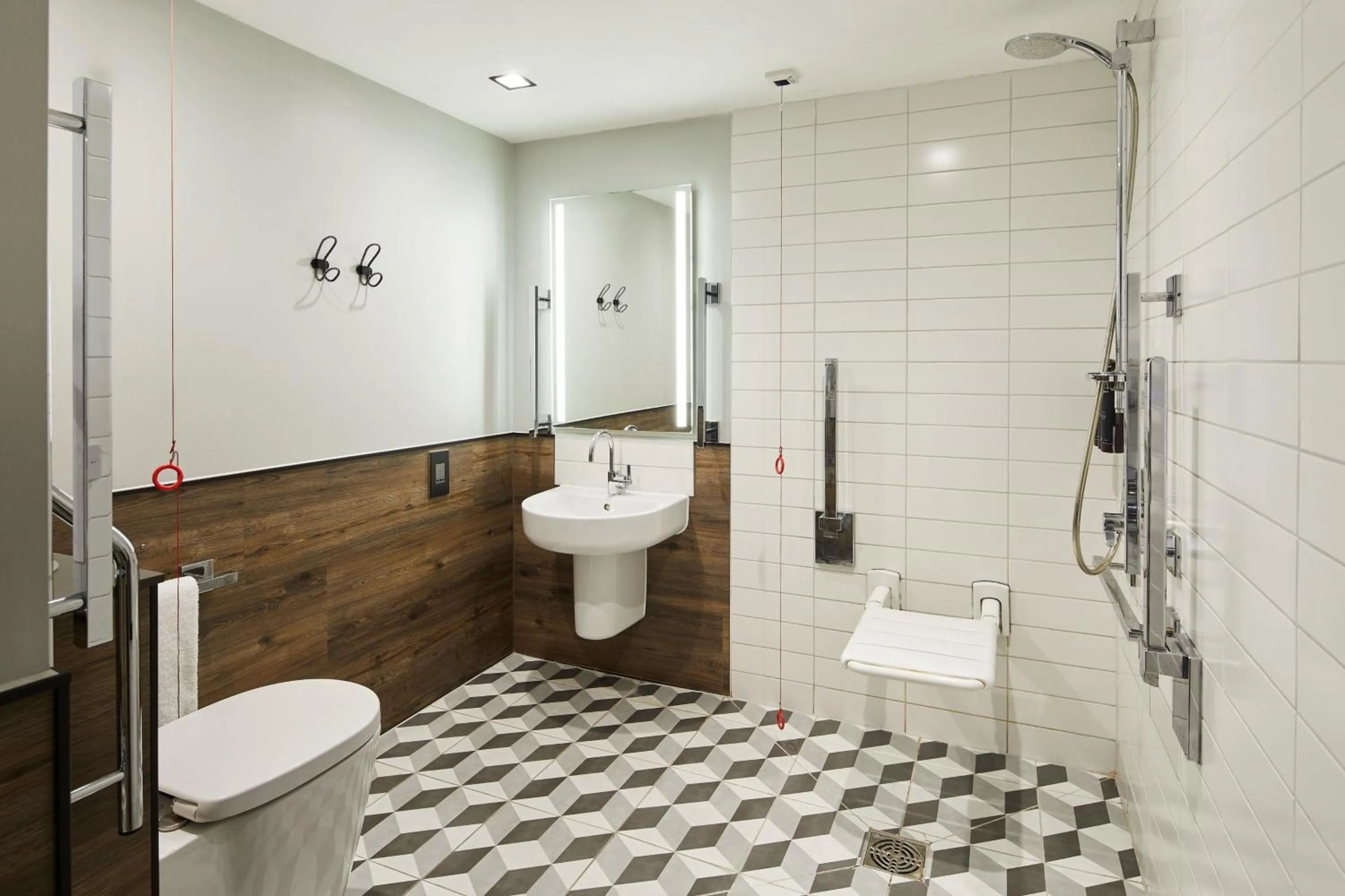 Bathroom in Residence Inn by Marriott London Tower Bridge