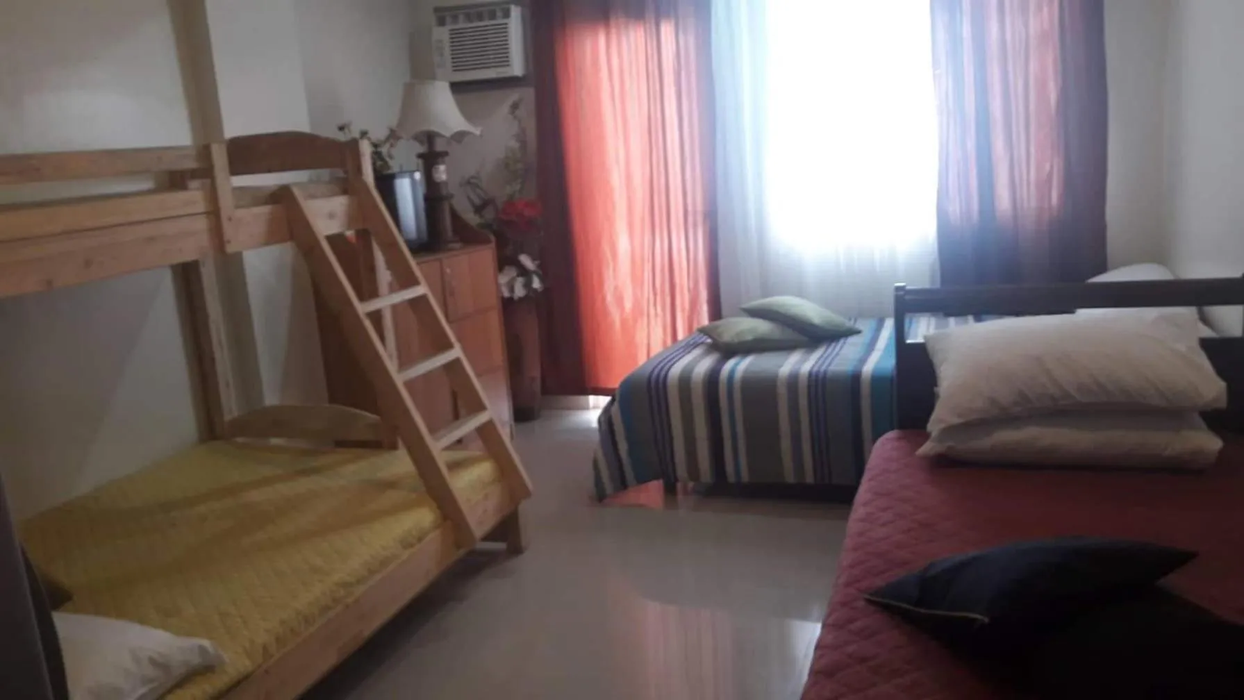 Photo of the whole room, Bed in Kassel Dorz Hostel