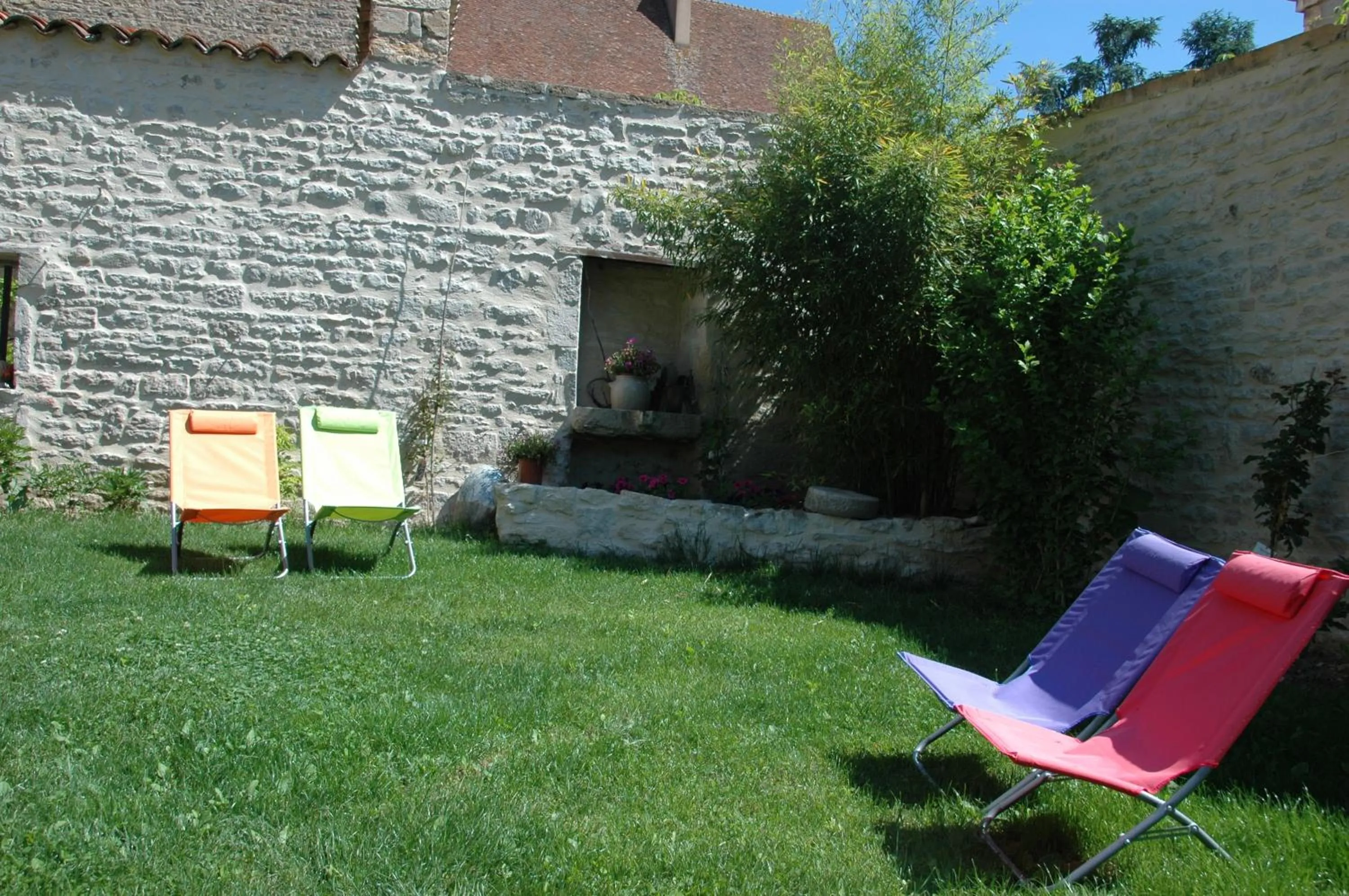 Day in Le Clos de l'Abbaye