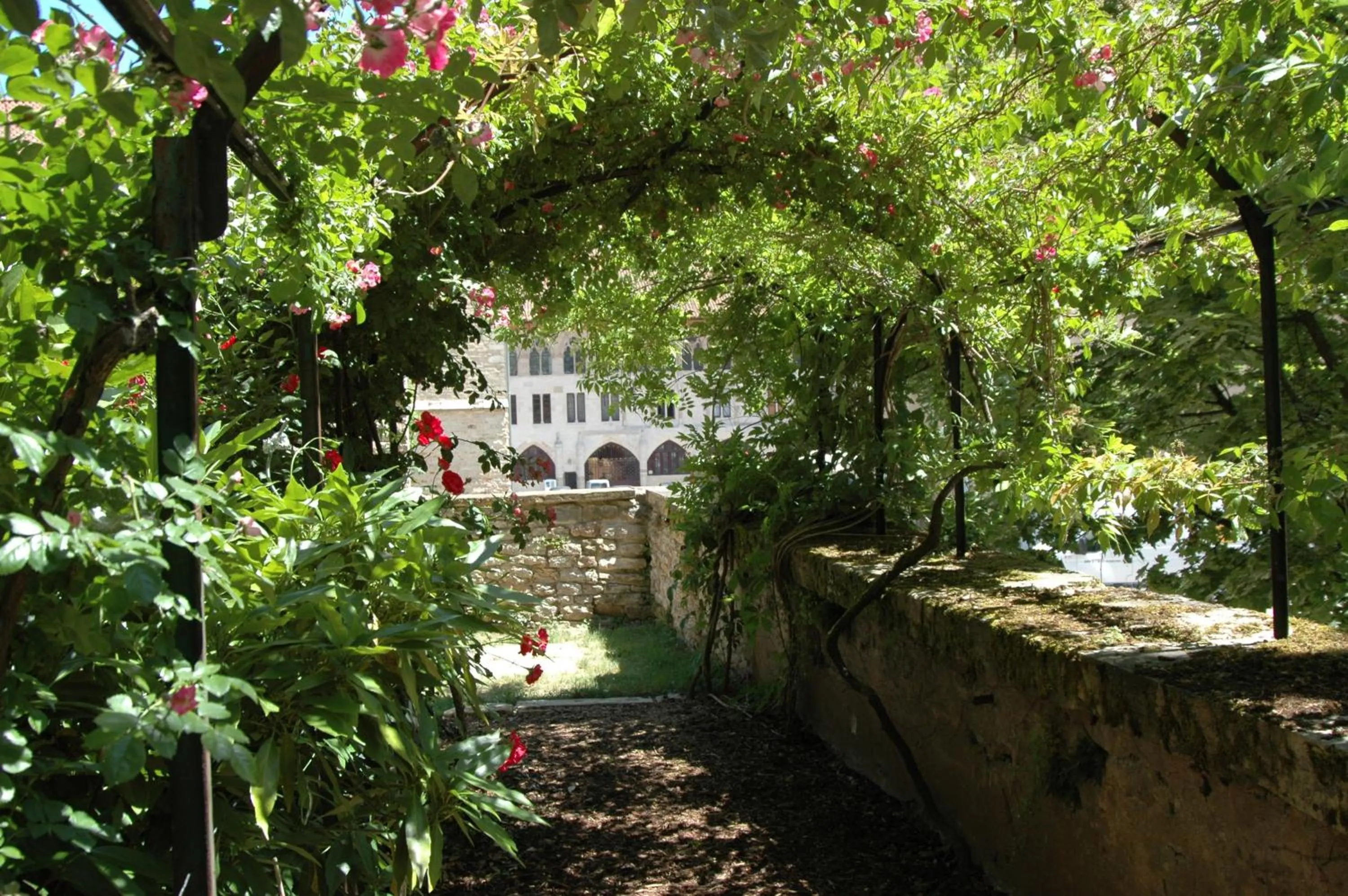 Day in Le Clos de l'Abbaye