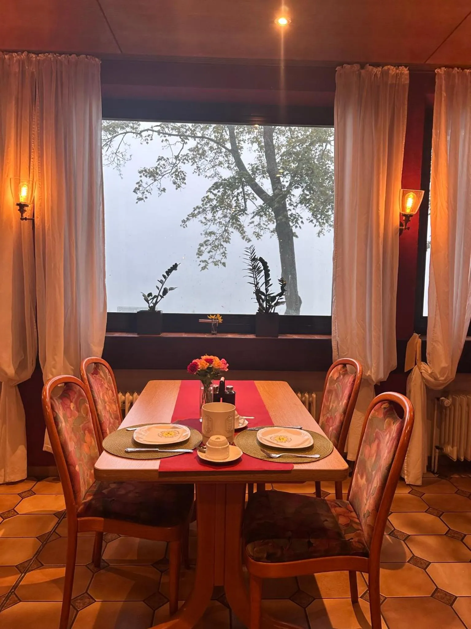 Restaurant/places to eat in Hotel Krone Riesling