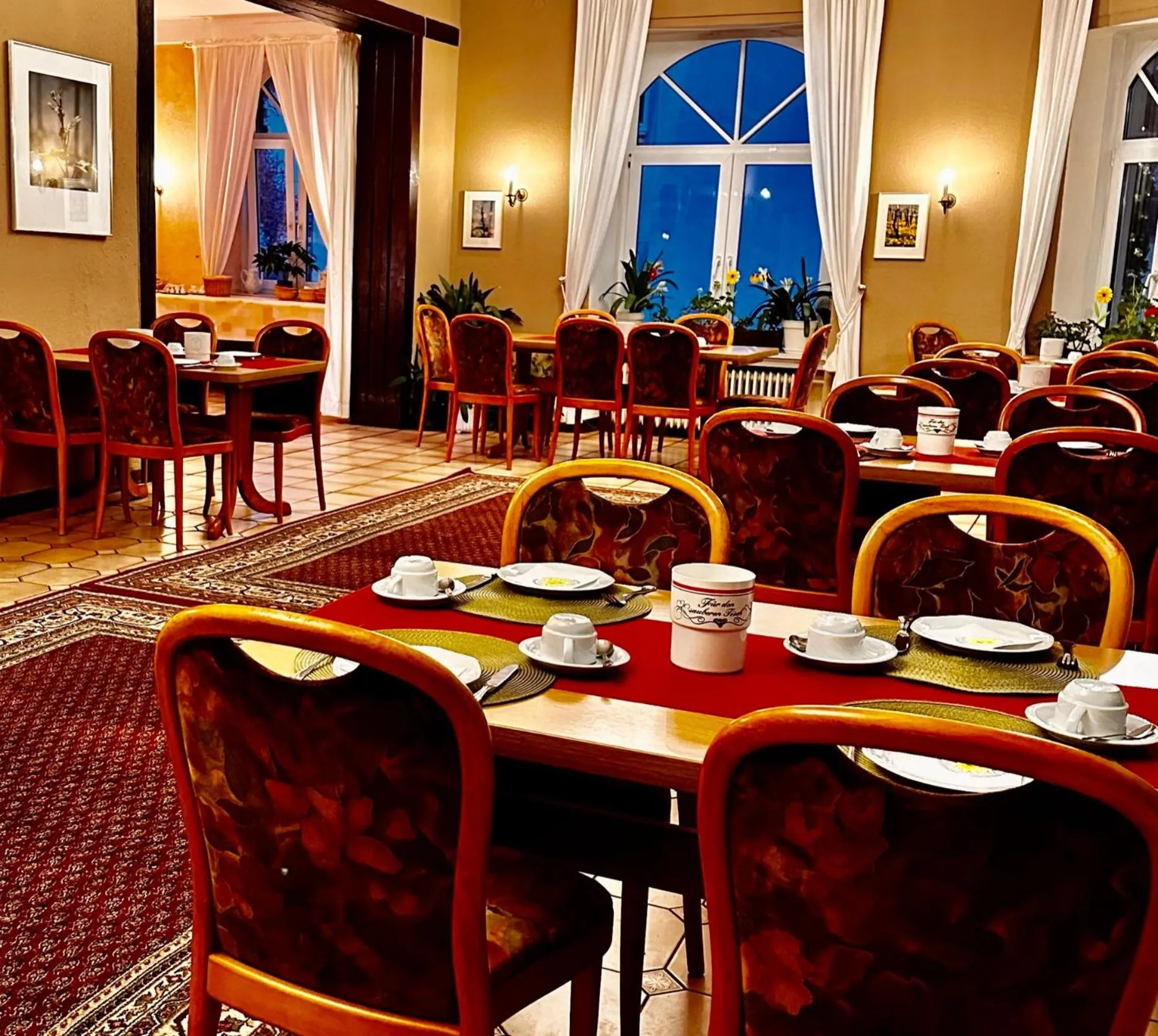 Restaurant/places to eat in Hotel Krone Riesling