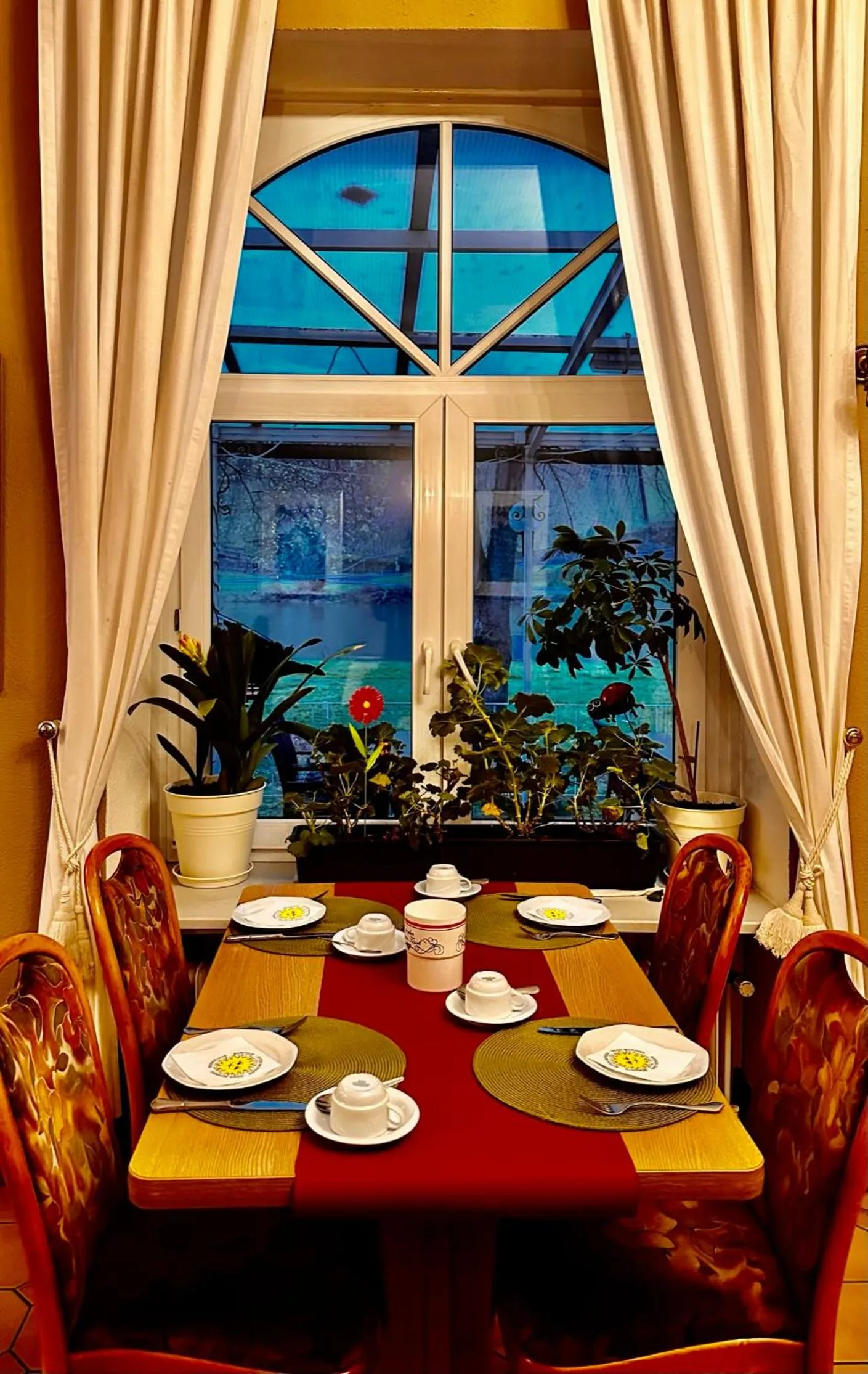 Restaurant/places to eat in Hotel Krone Riesling