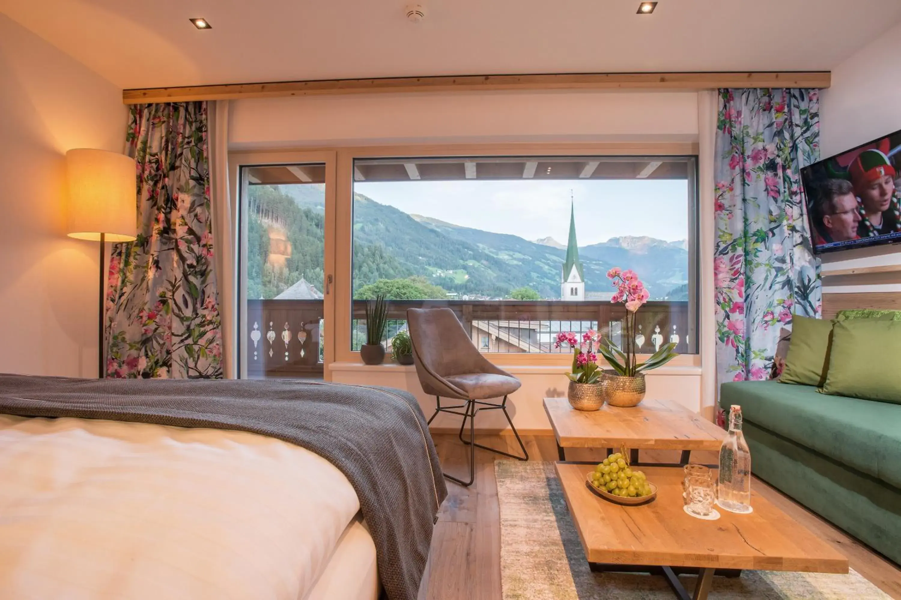 Superior Double Room in Hotel Tipotsch Superior Double Room in Hotel Tipotsch