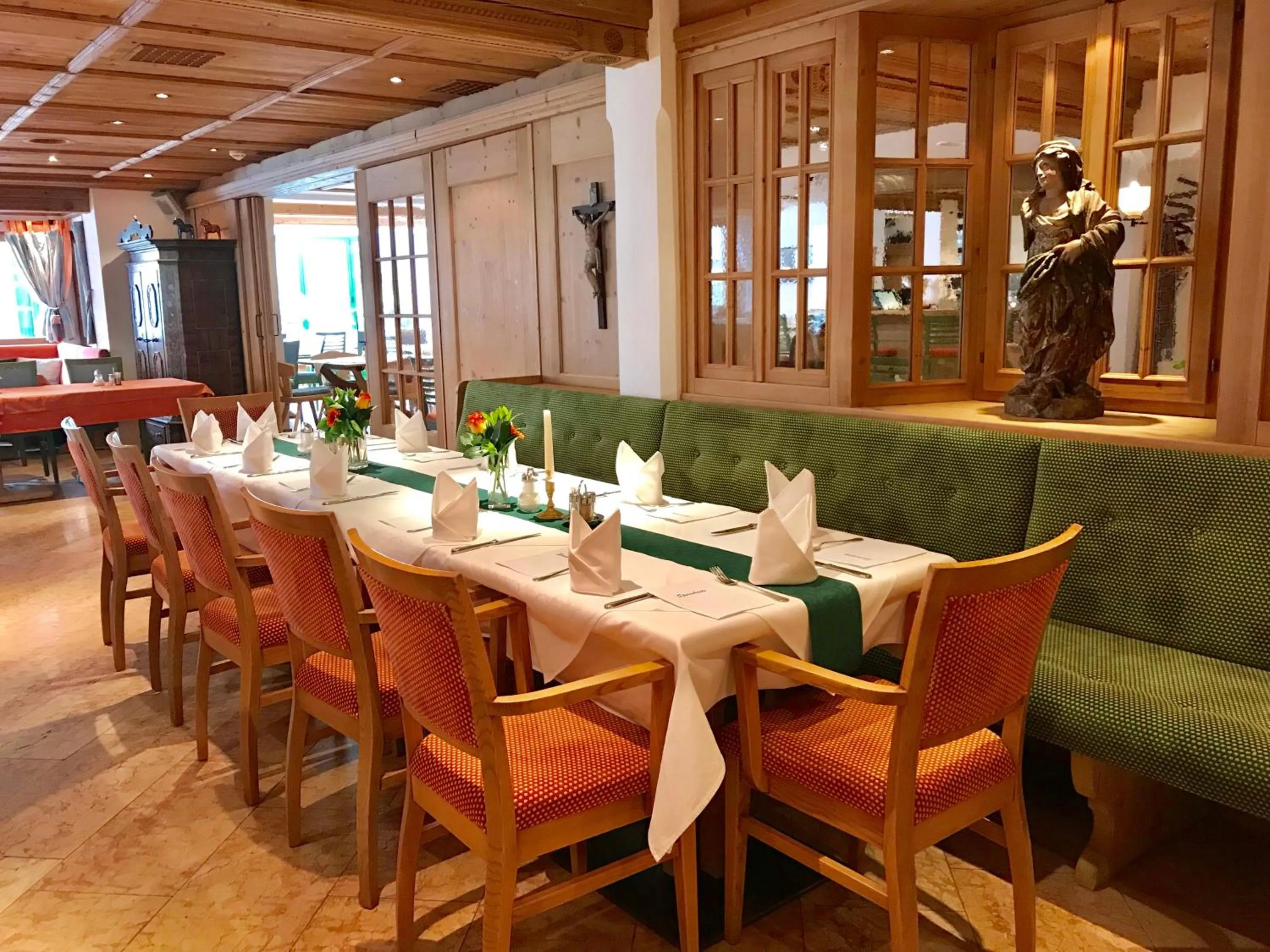 Restaurant/places to eat in Hotel Tipotsch