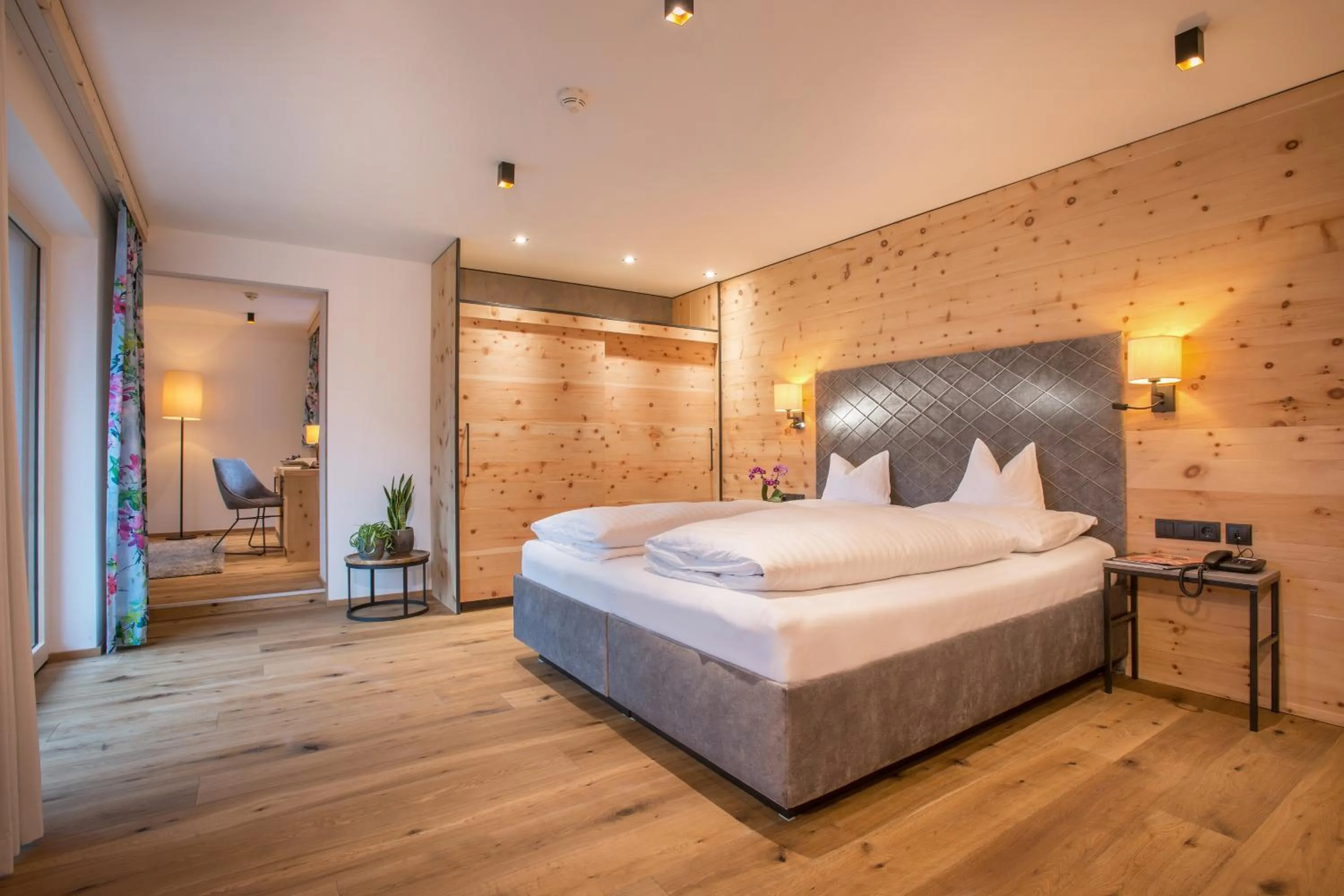 Bed in Hotel Tipotsch