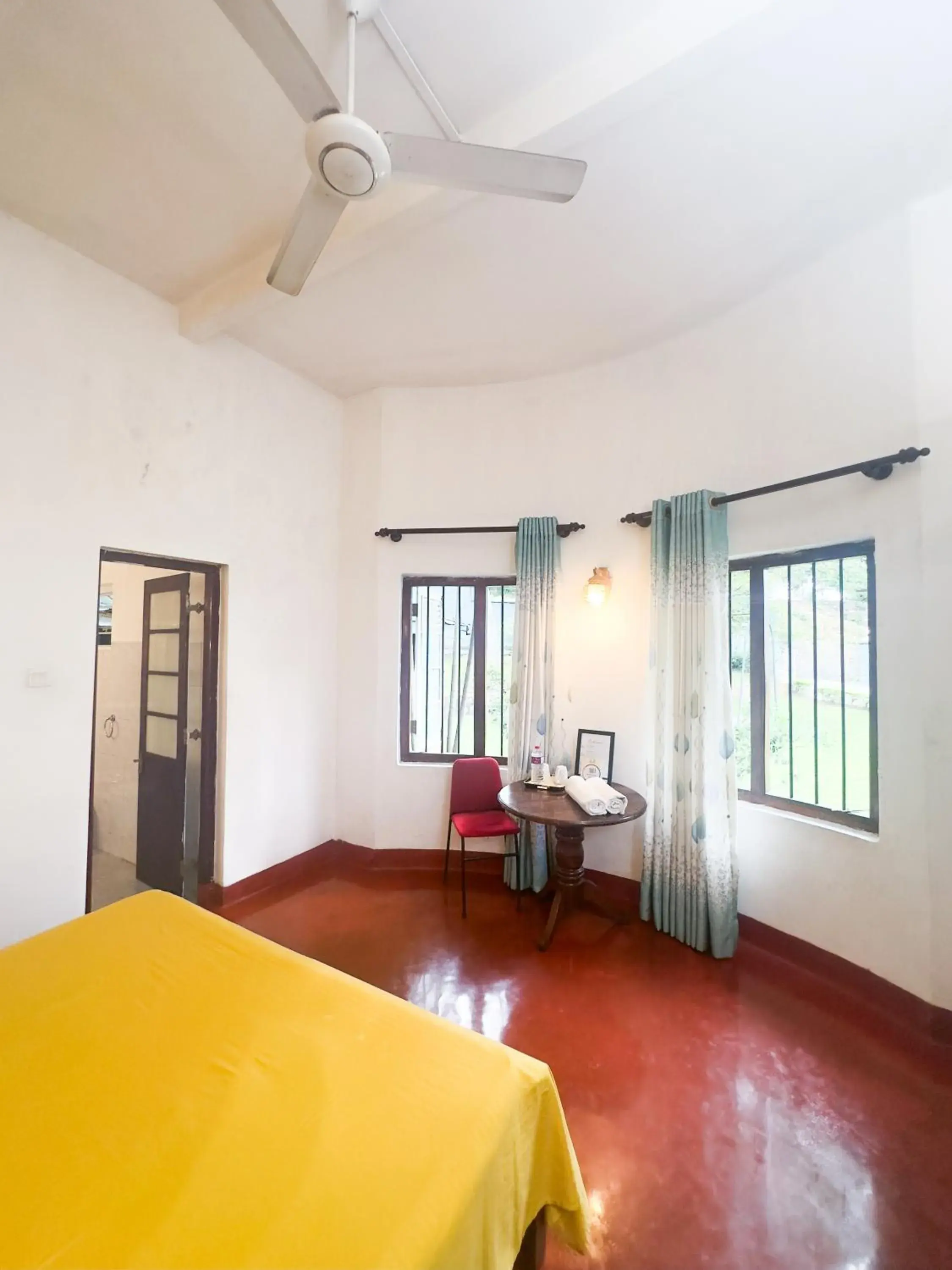 Standard Double Room with Fan in Fortuna Heritage Home Standard Double Room with Fan in Fortuna Heritage Home