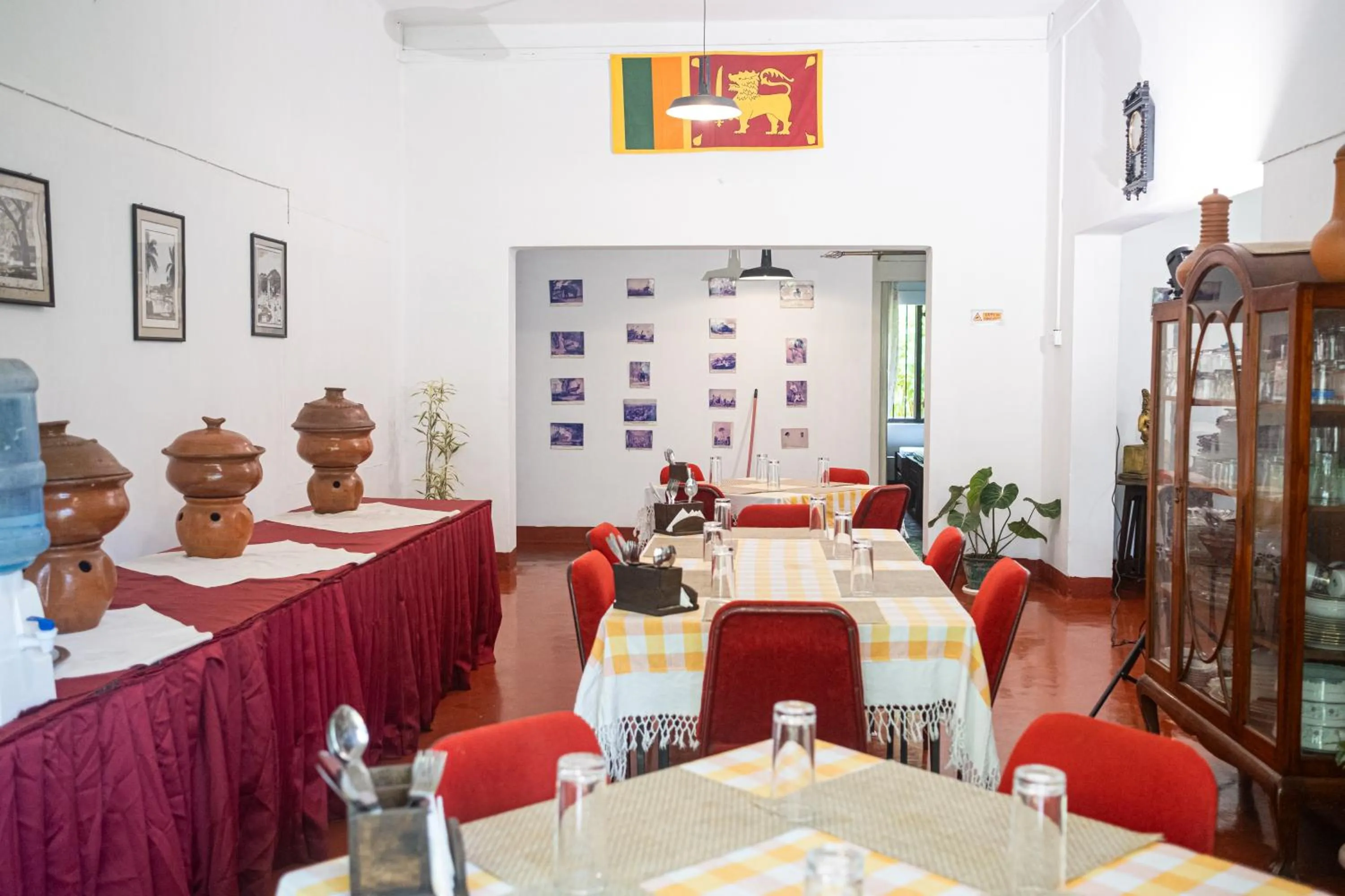 Restaurant/places to eat in Fortuna Heritage Home