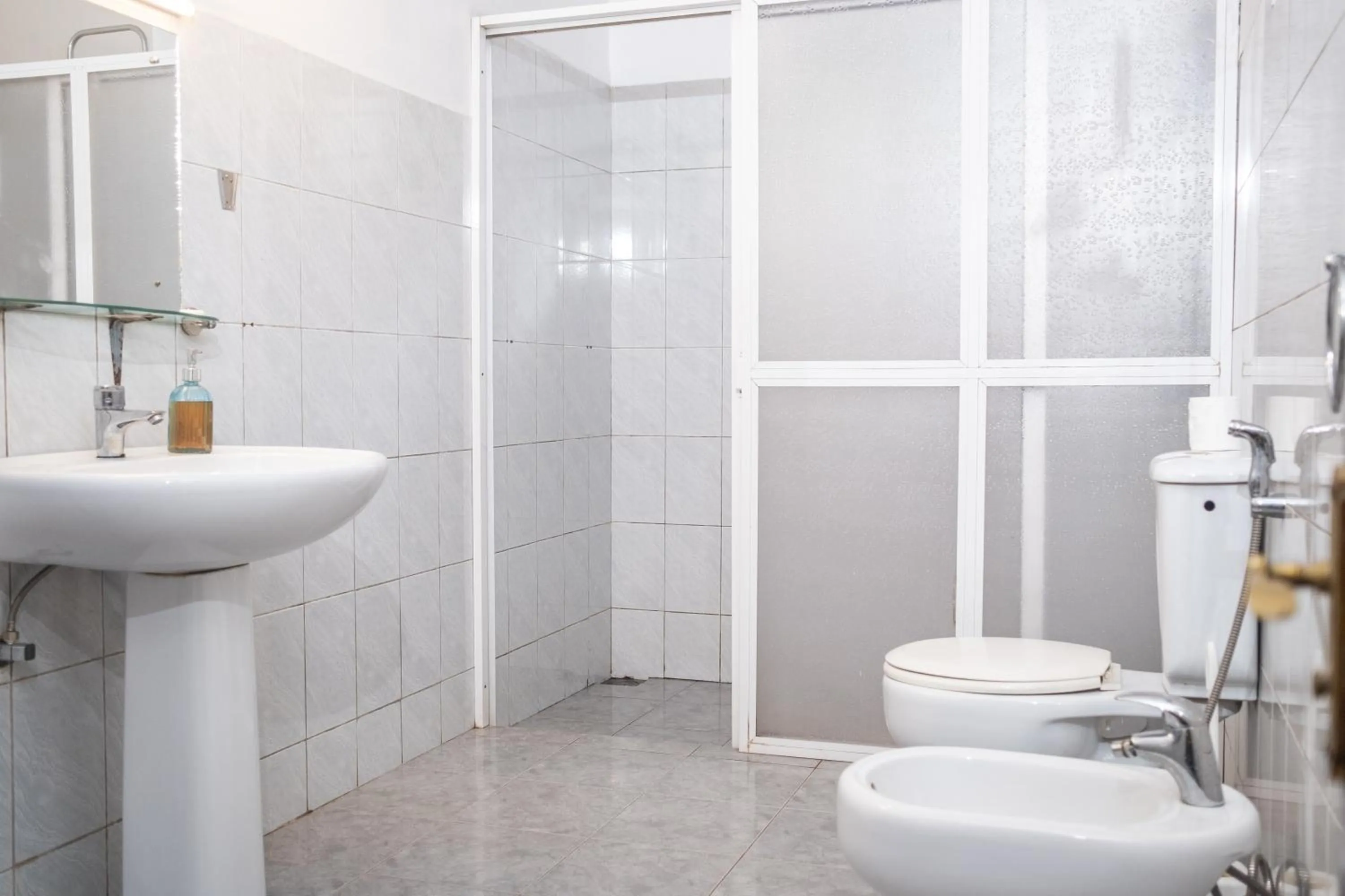 Shower in Fortuna Heritage Home