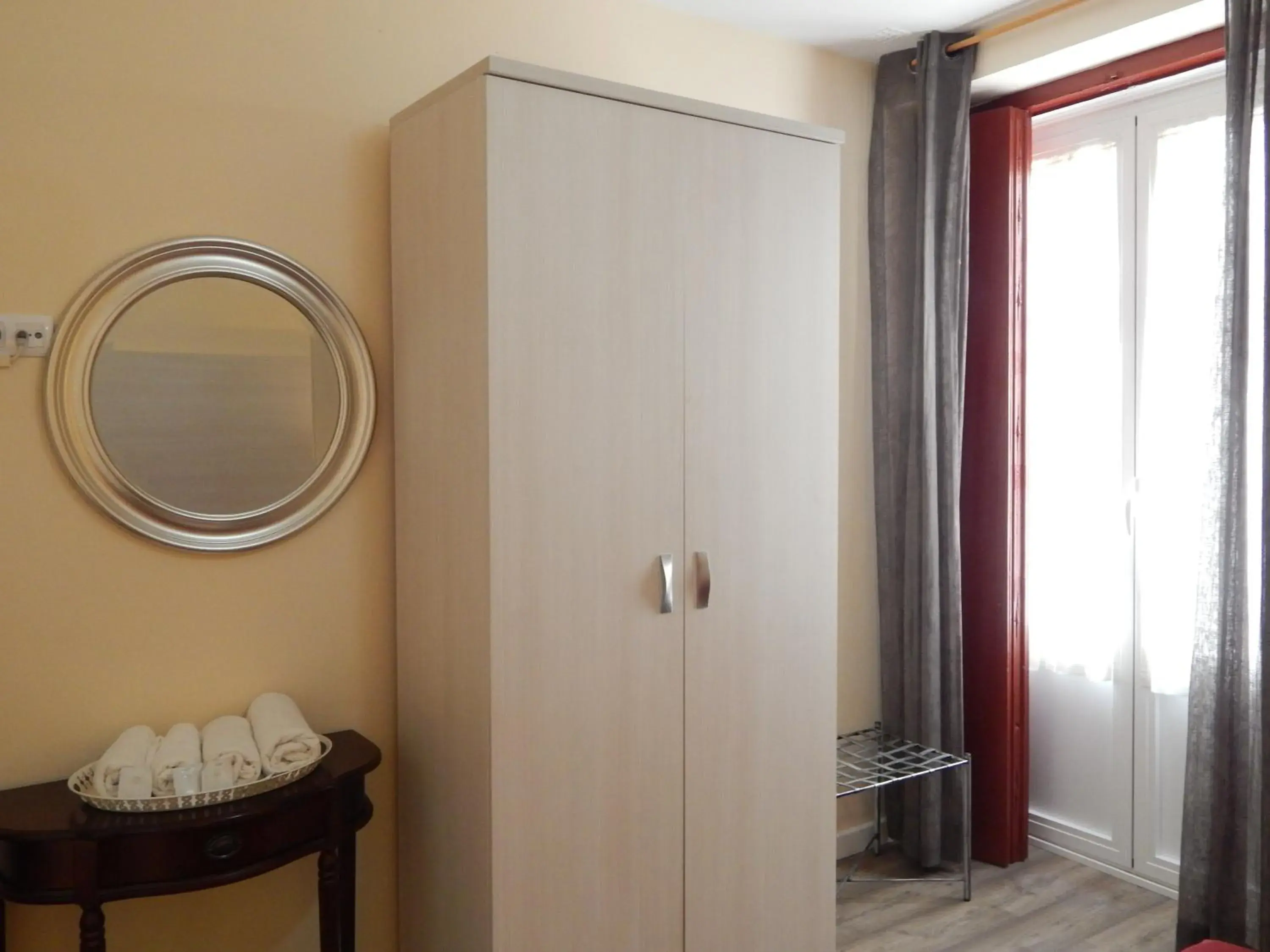 Double or Twin Room with Shared Bathroom and Balcony in Hospederia Marqués Double or Twin Room with Shared Bathroom and Balcony in Hospederia Marqués