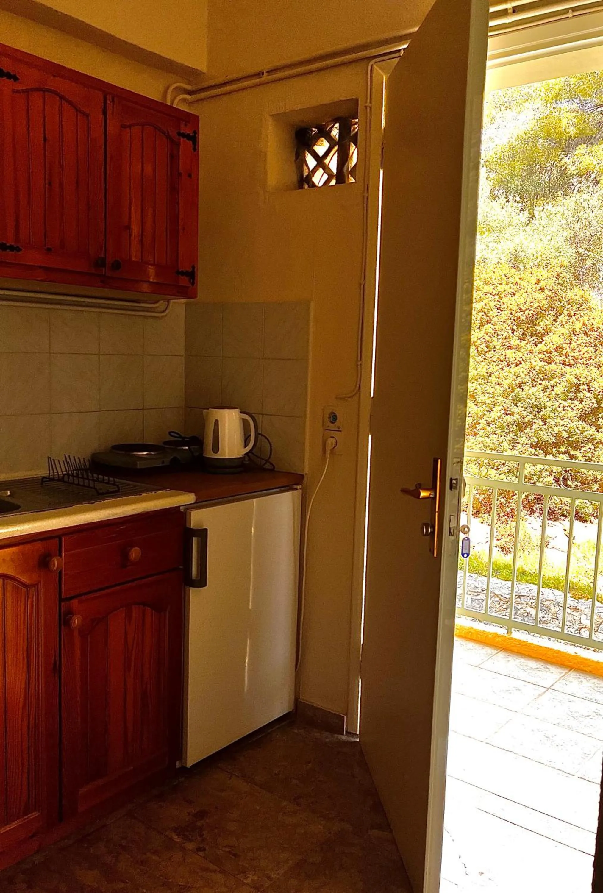 Coffee/tea facilities in Fedra Apartments