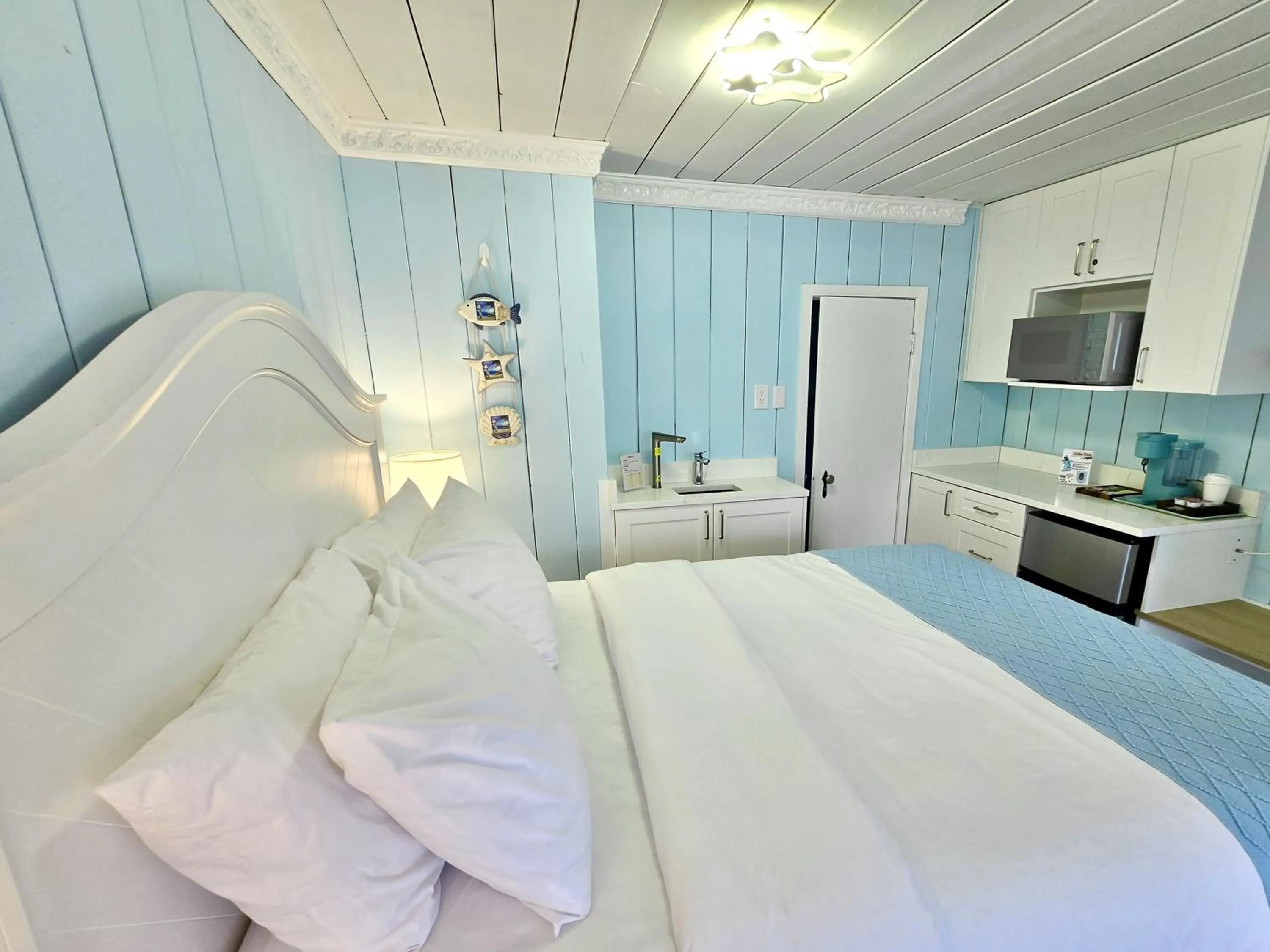 Bed in Richca Chalets Resort