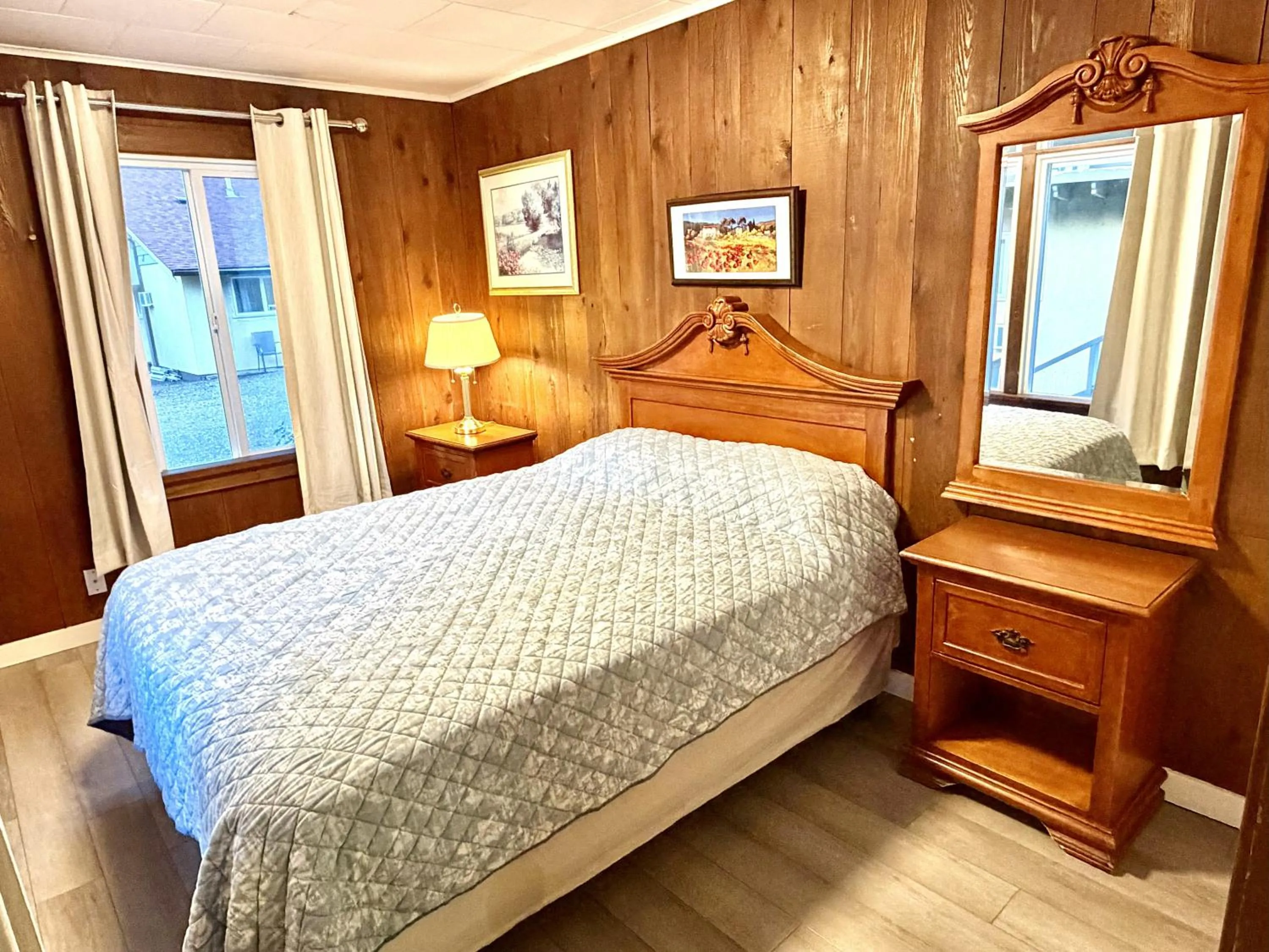 Bed in Richca Chalets Resort