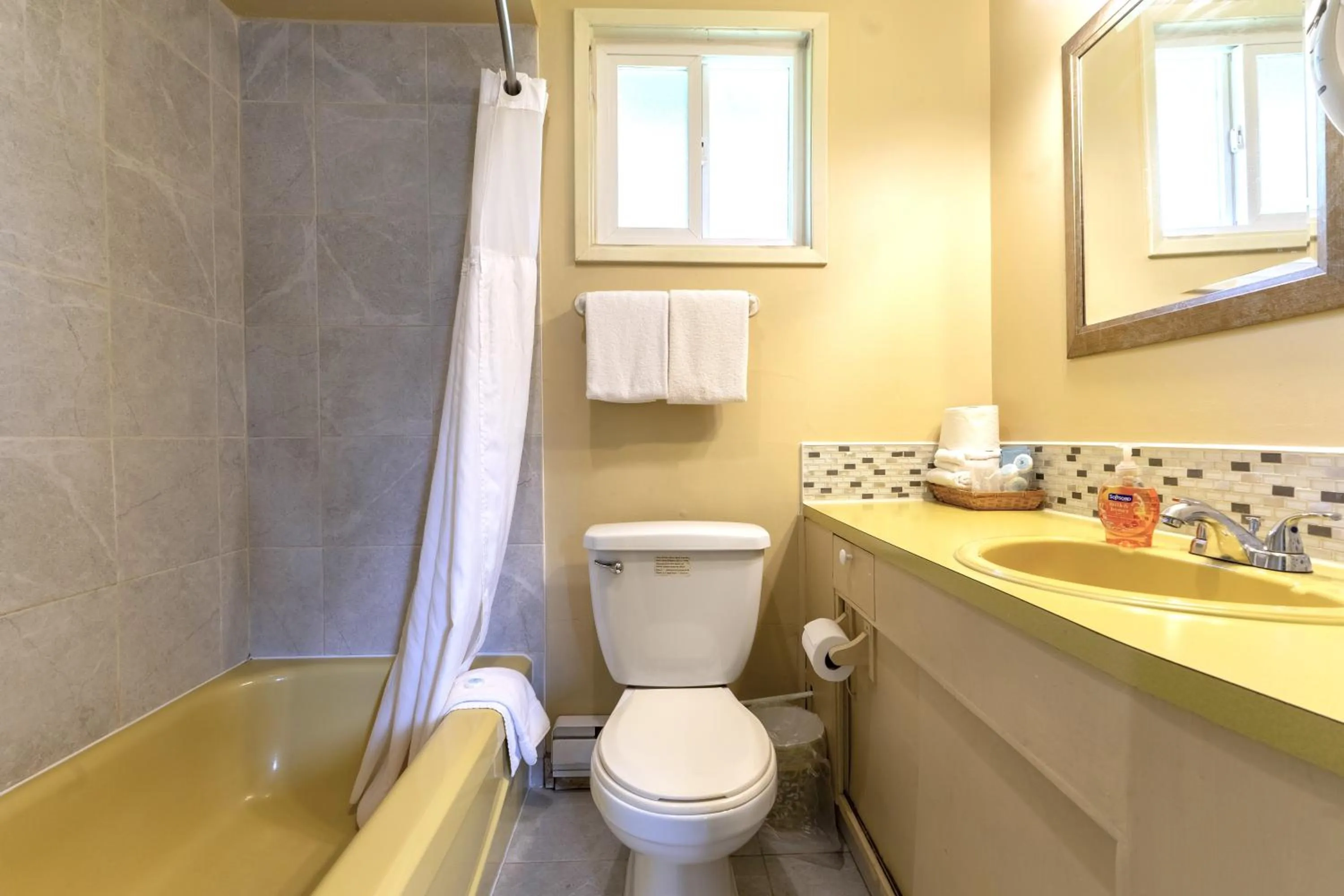 Richca Chalets Resort