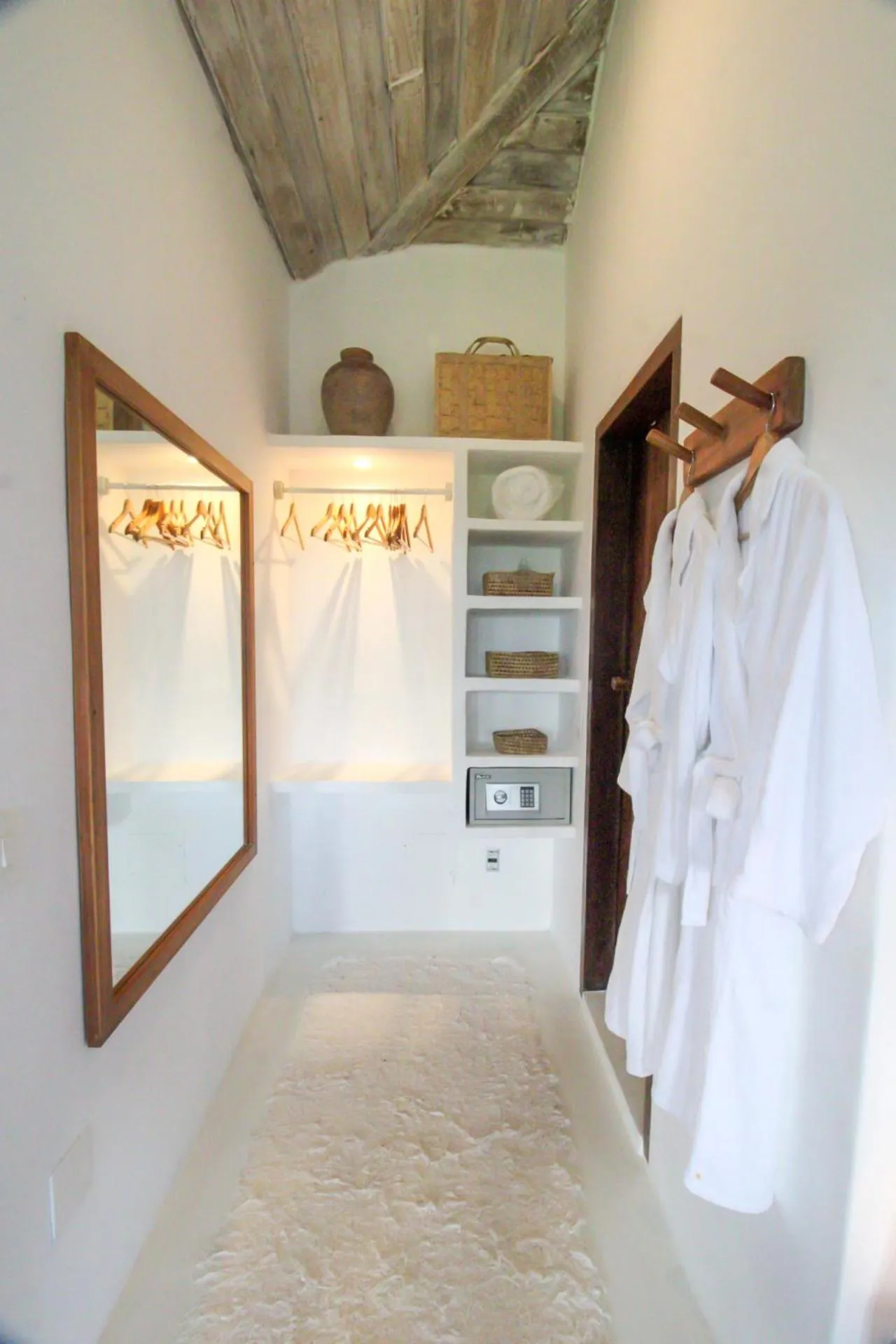 Photo of the whole room, Bed in Pousada Outeiro