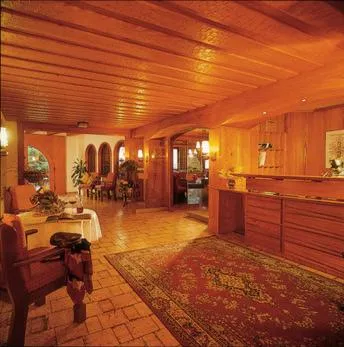 Lobby or reception in Oberdeisenhof Land- und Wanderhotel Garni