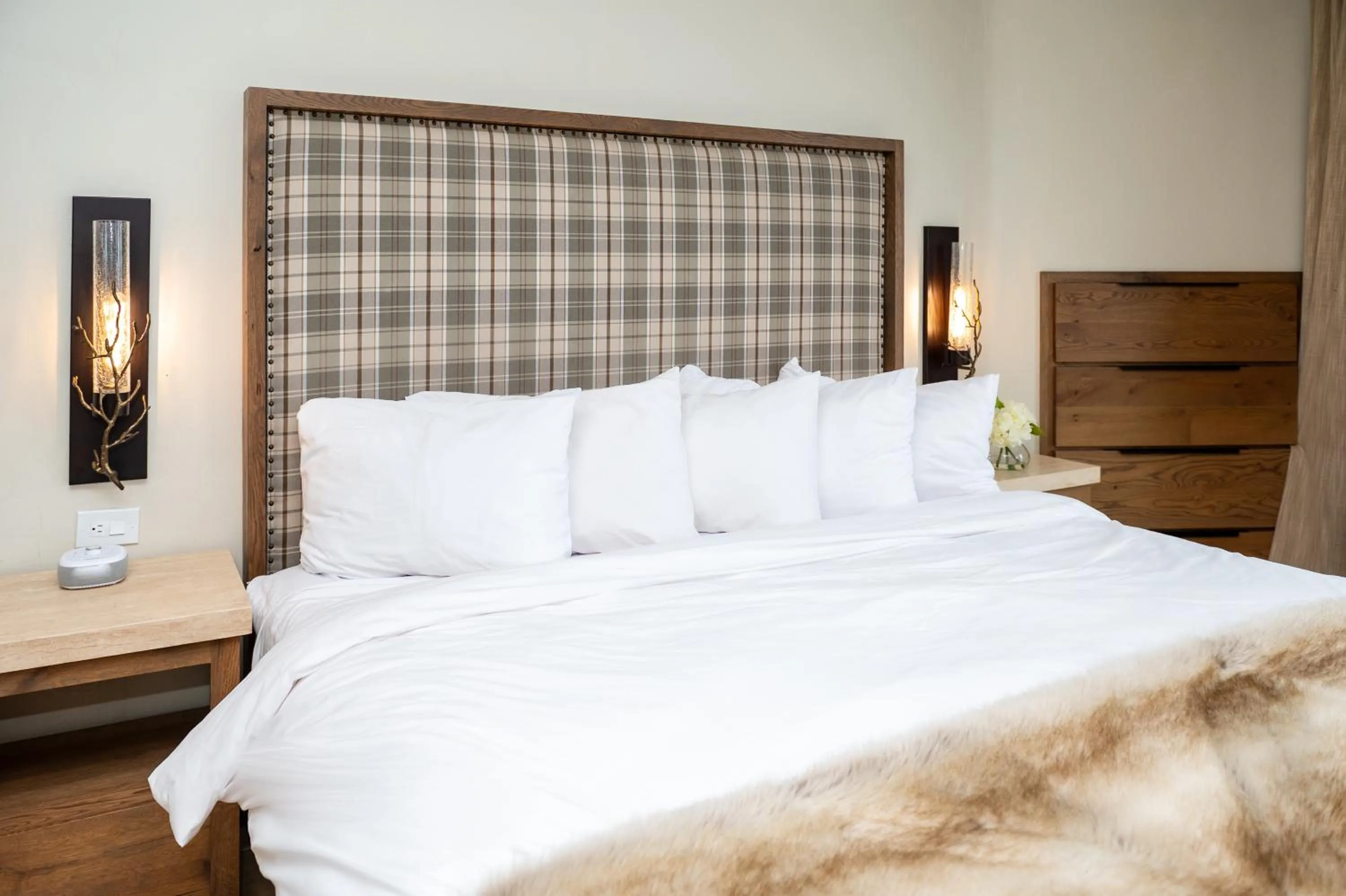 Bed in The Estes Park Resort