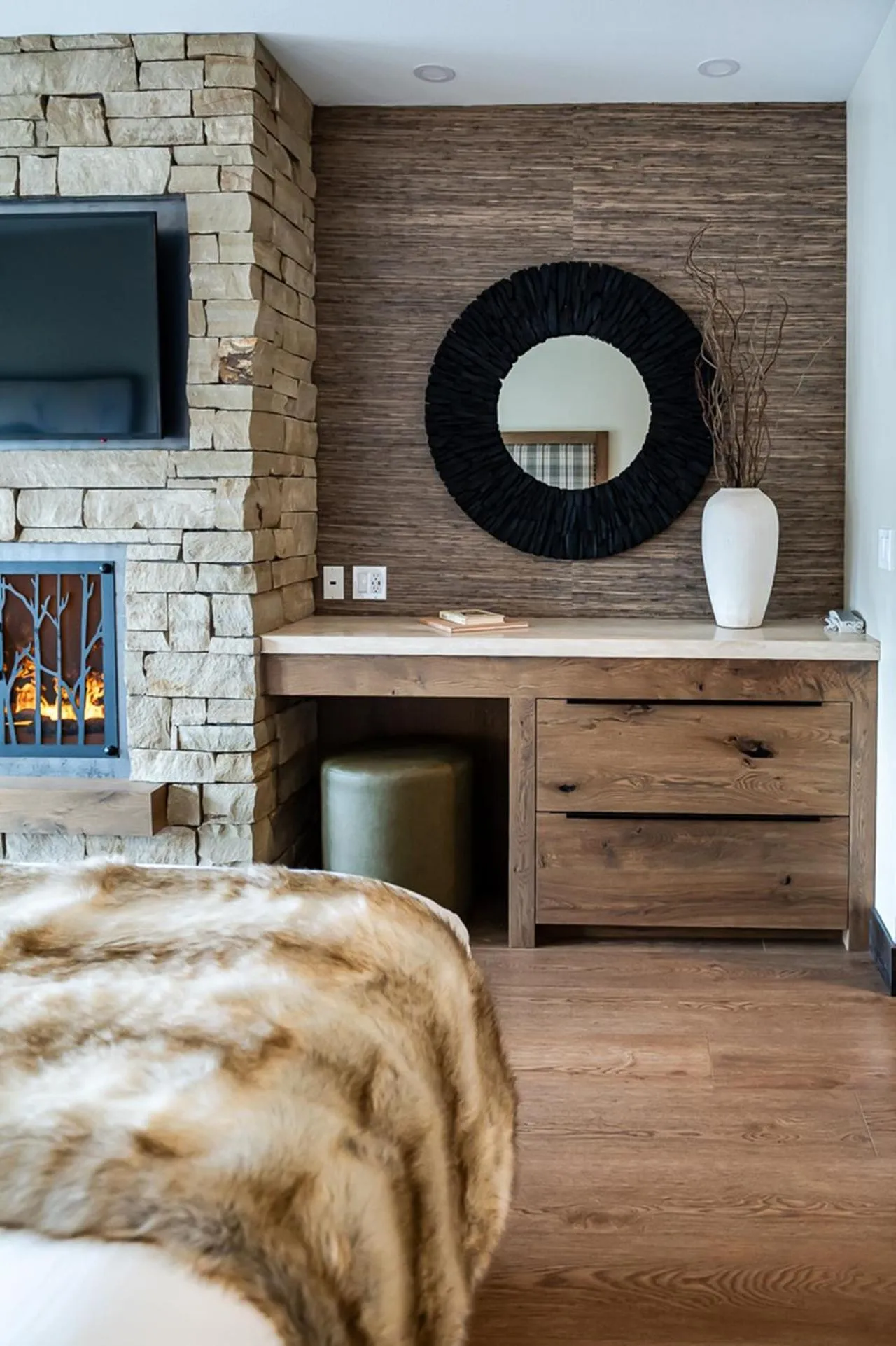 Bed in The Estes Park Resort