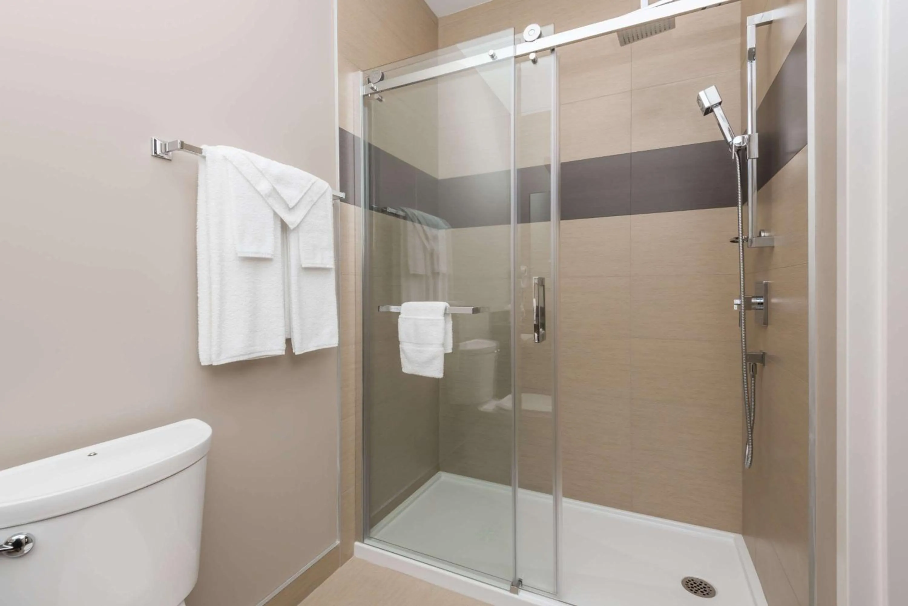 Shower in Super 8 by Wyndham Mont Laurier