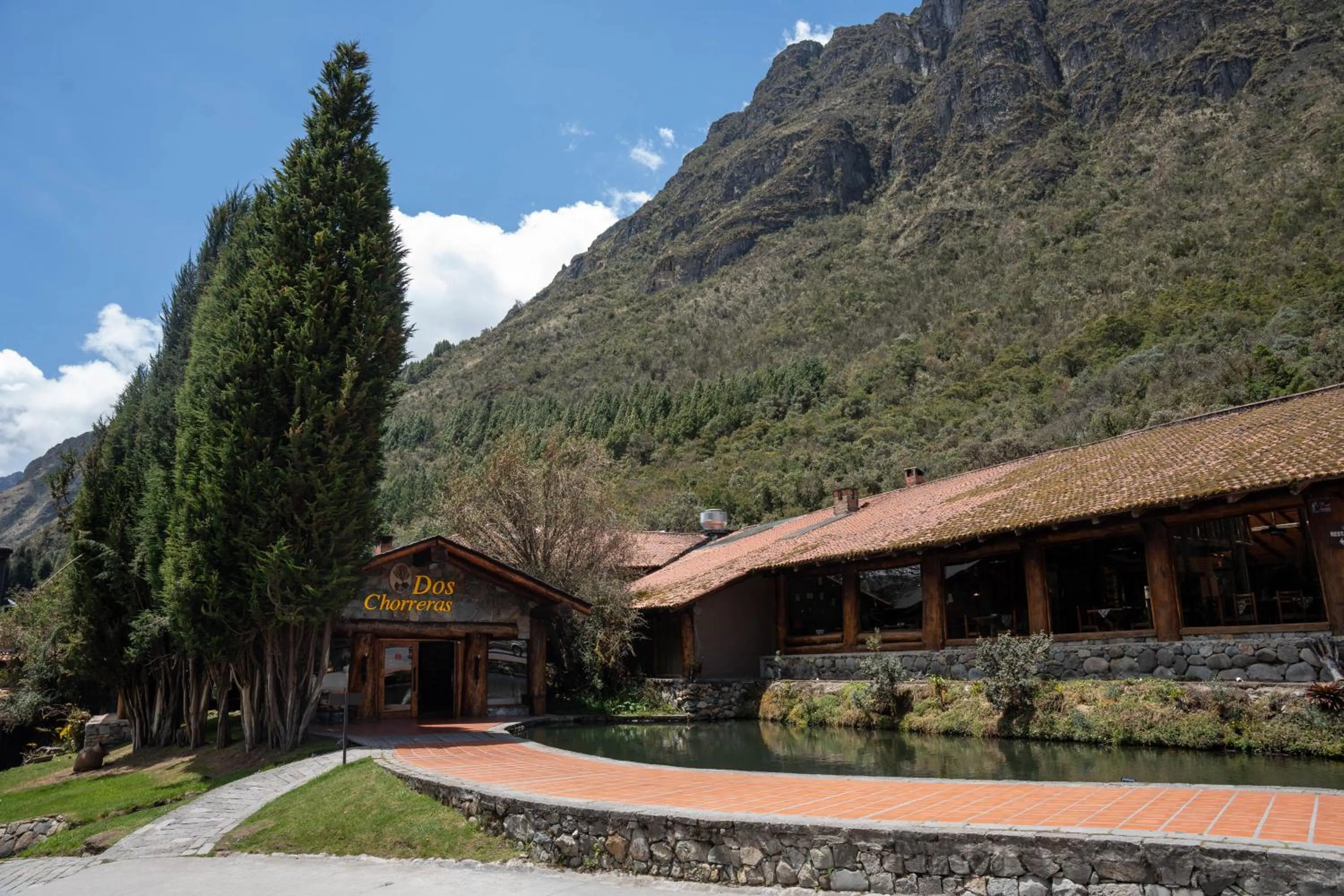 Property building in Hacienda Hostería Dos Chorreras
