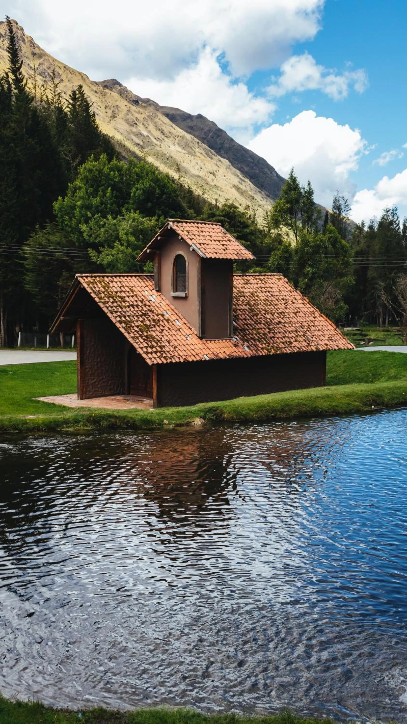 Lake view in Hacienda Hostería Dos Chorreras