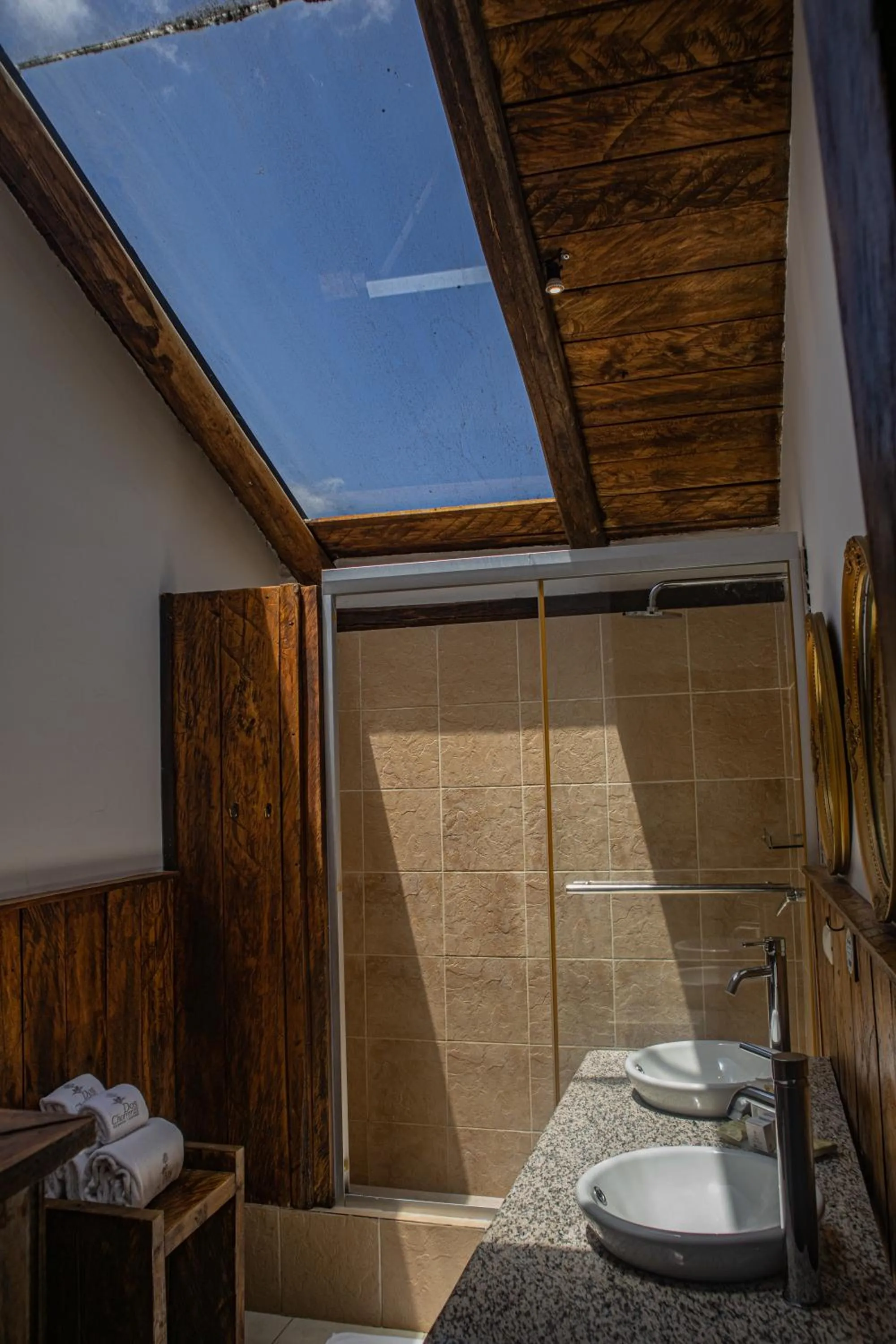 Shower in Hacienda Hostería Dos Chorreras