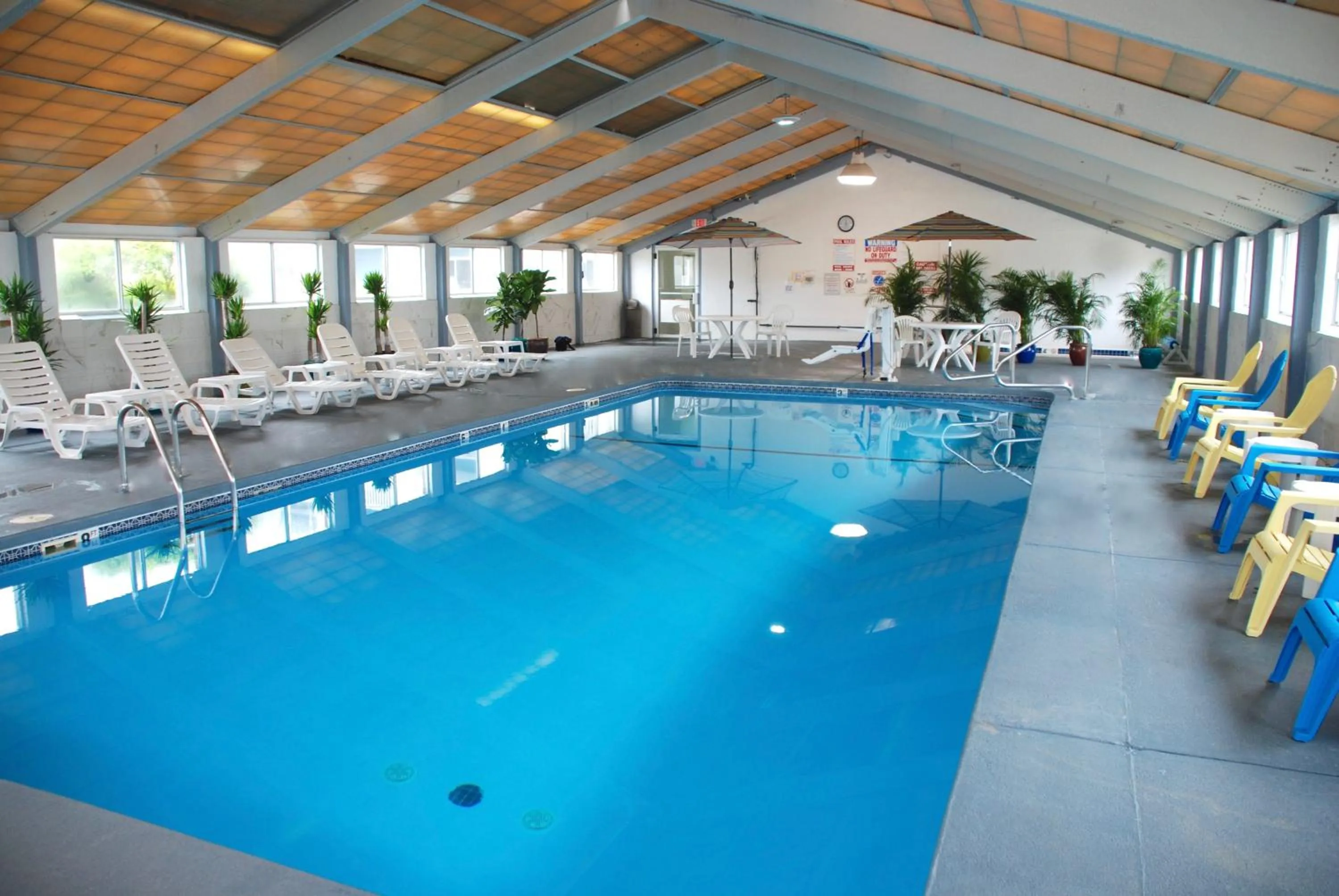 Swimming pool in Sandcastle Resort