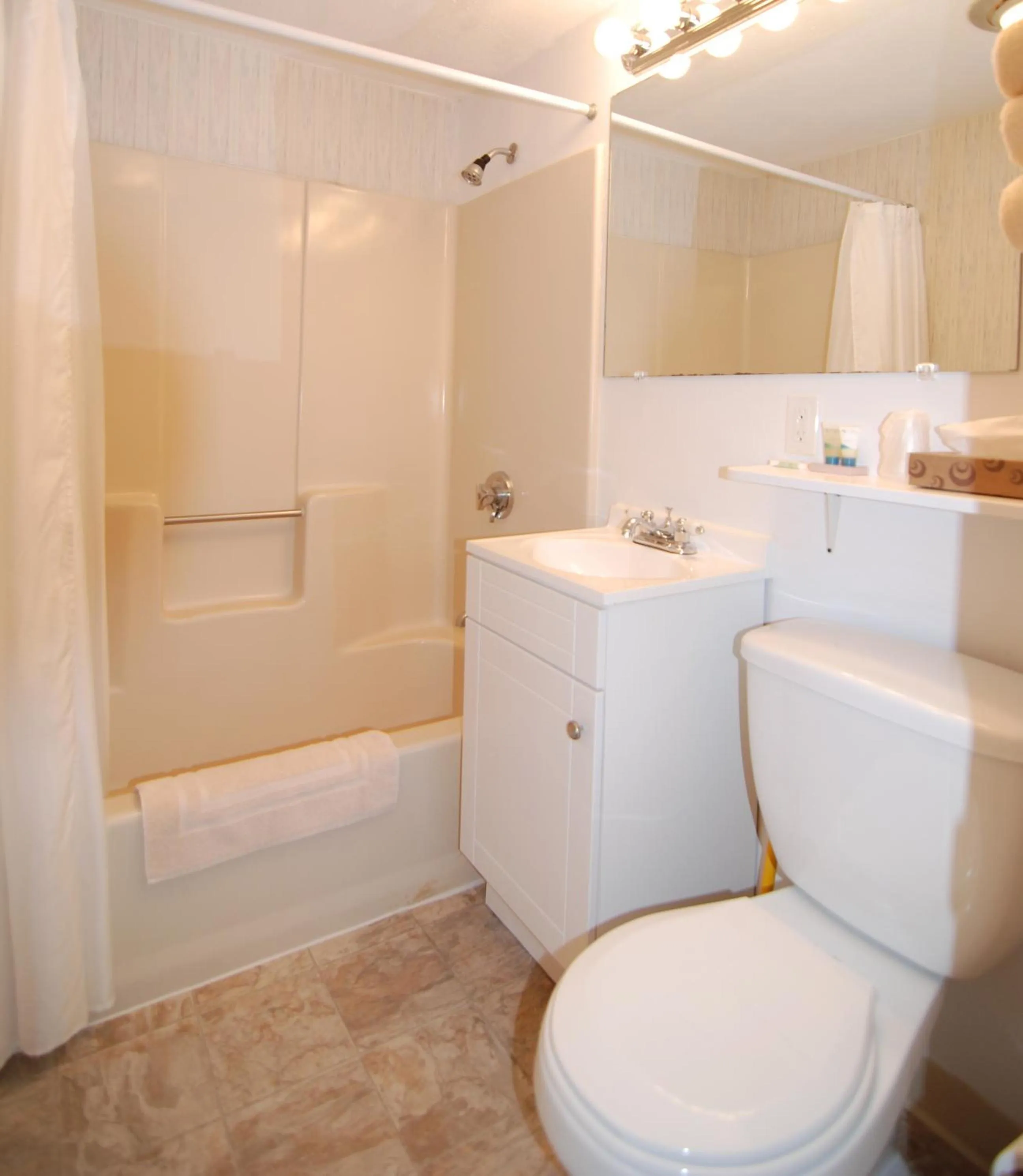 Toilet in Sandcastle Resort