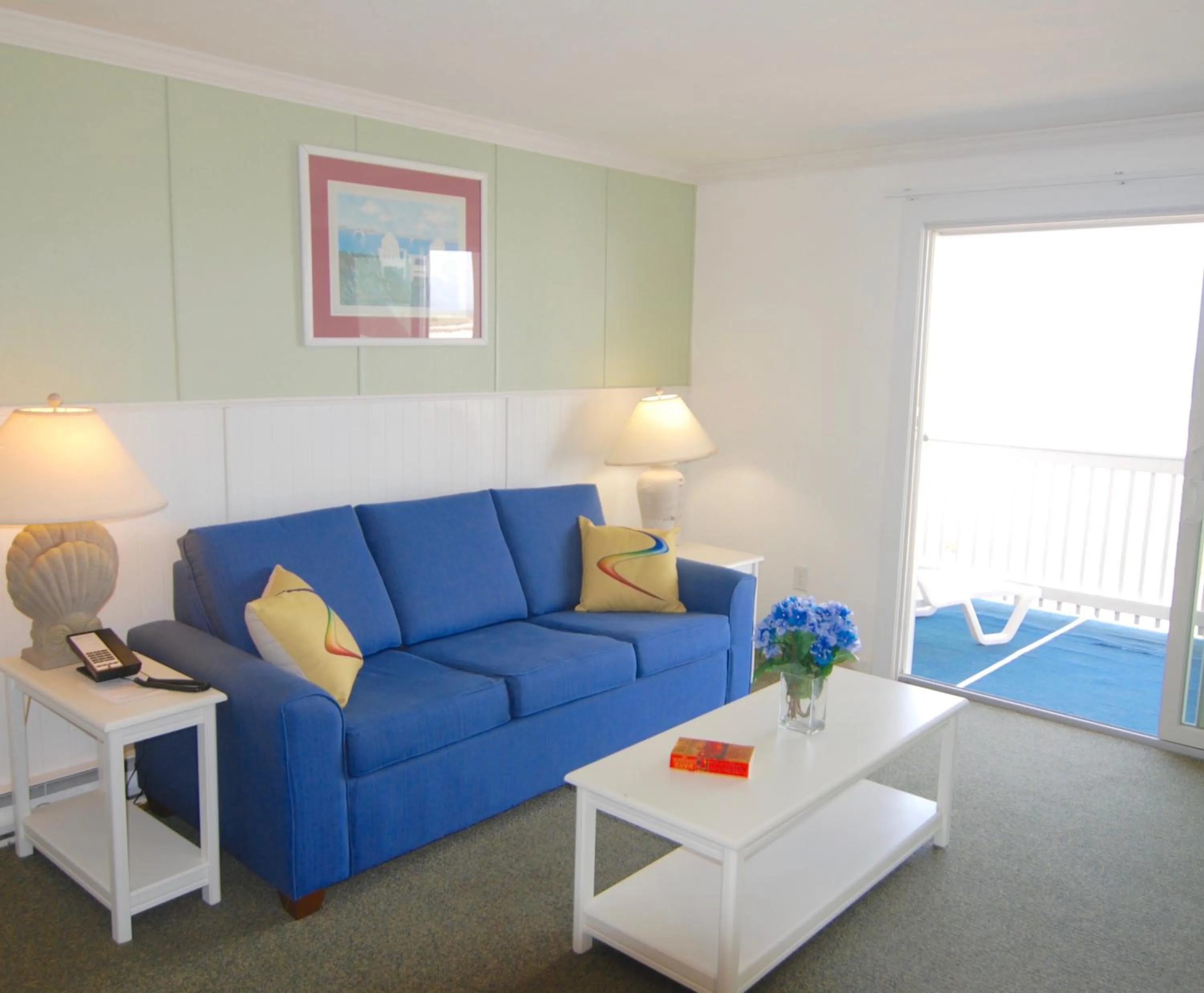 Seating area in Sandcastle Resort