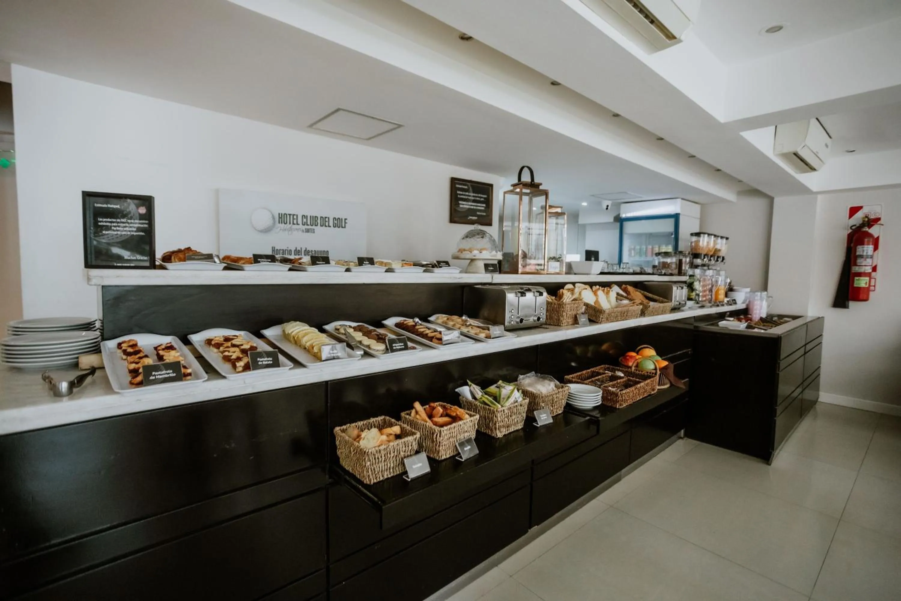 Buffet breakfast in Hotel Club del Golf