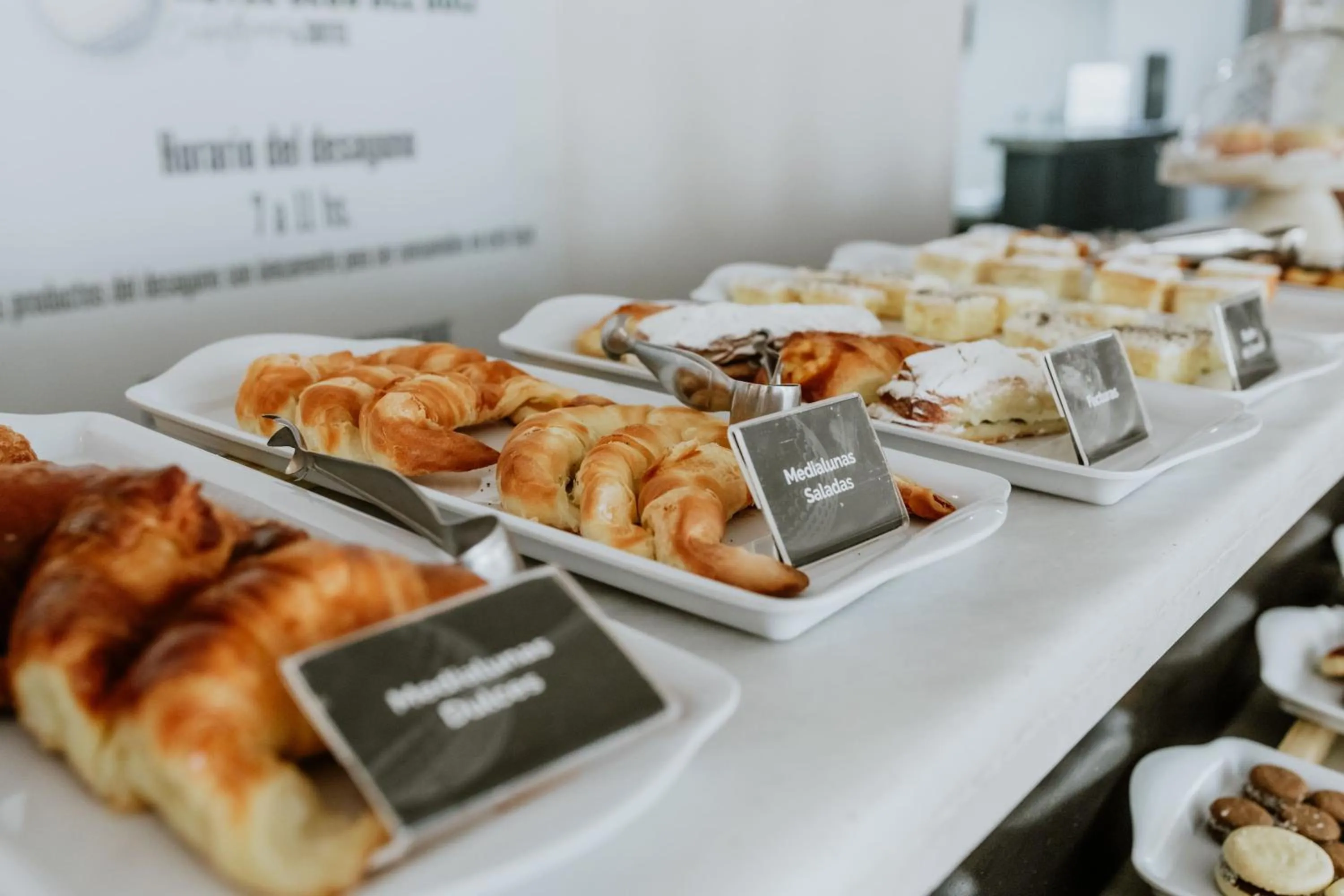 Buffet breakfast in Hotel Club del Golf