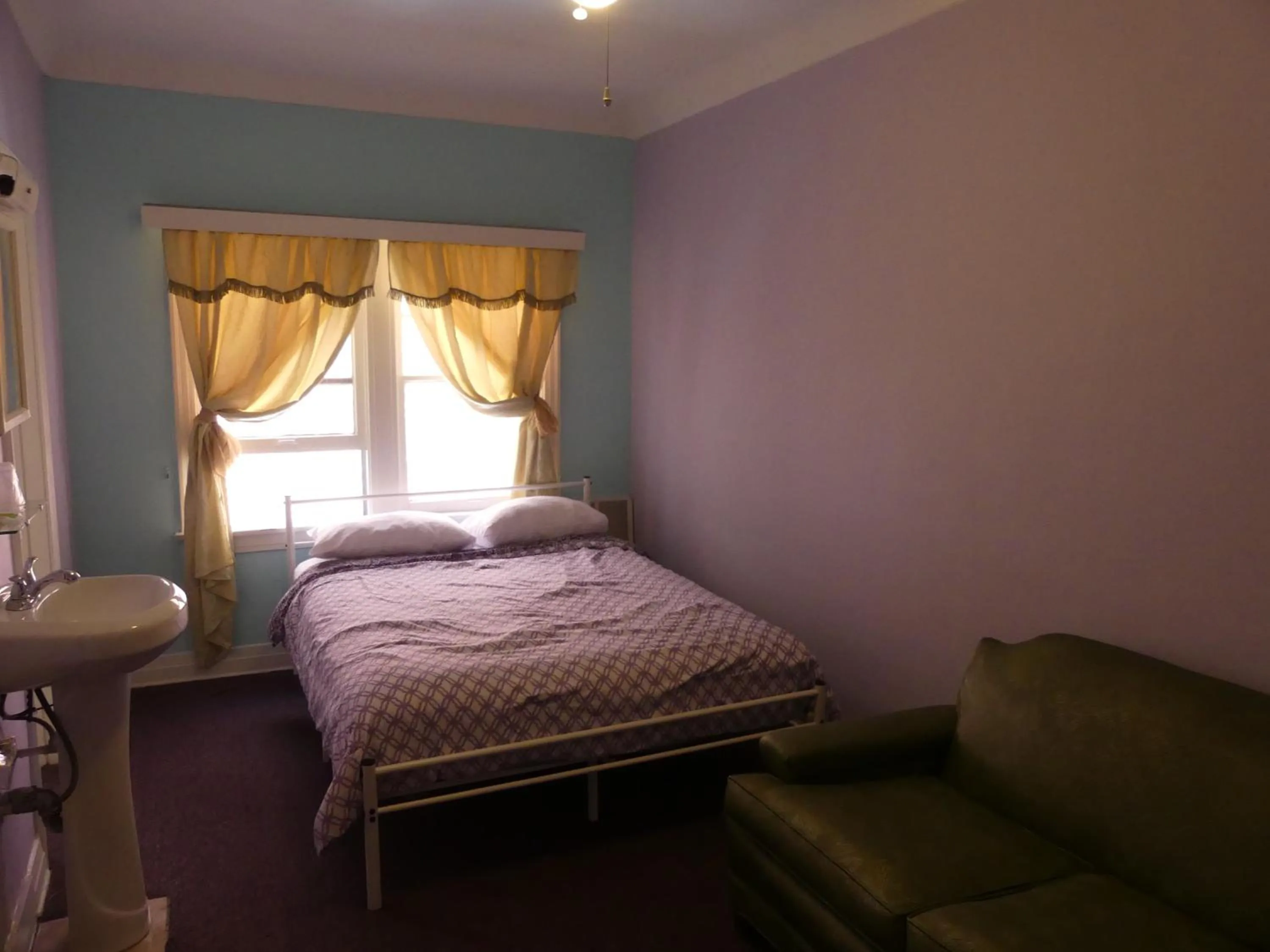 Bed in Hotel del Flores