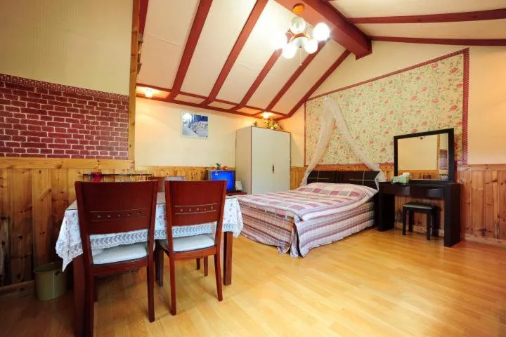 Bed in Nadeuri Pension