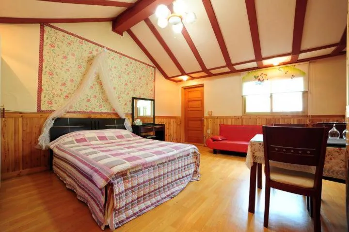 Bed in Nadeuri Pension