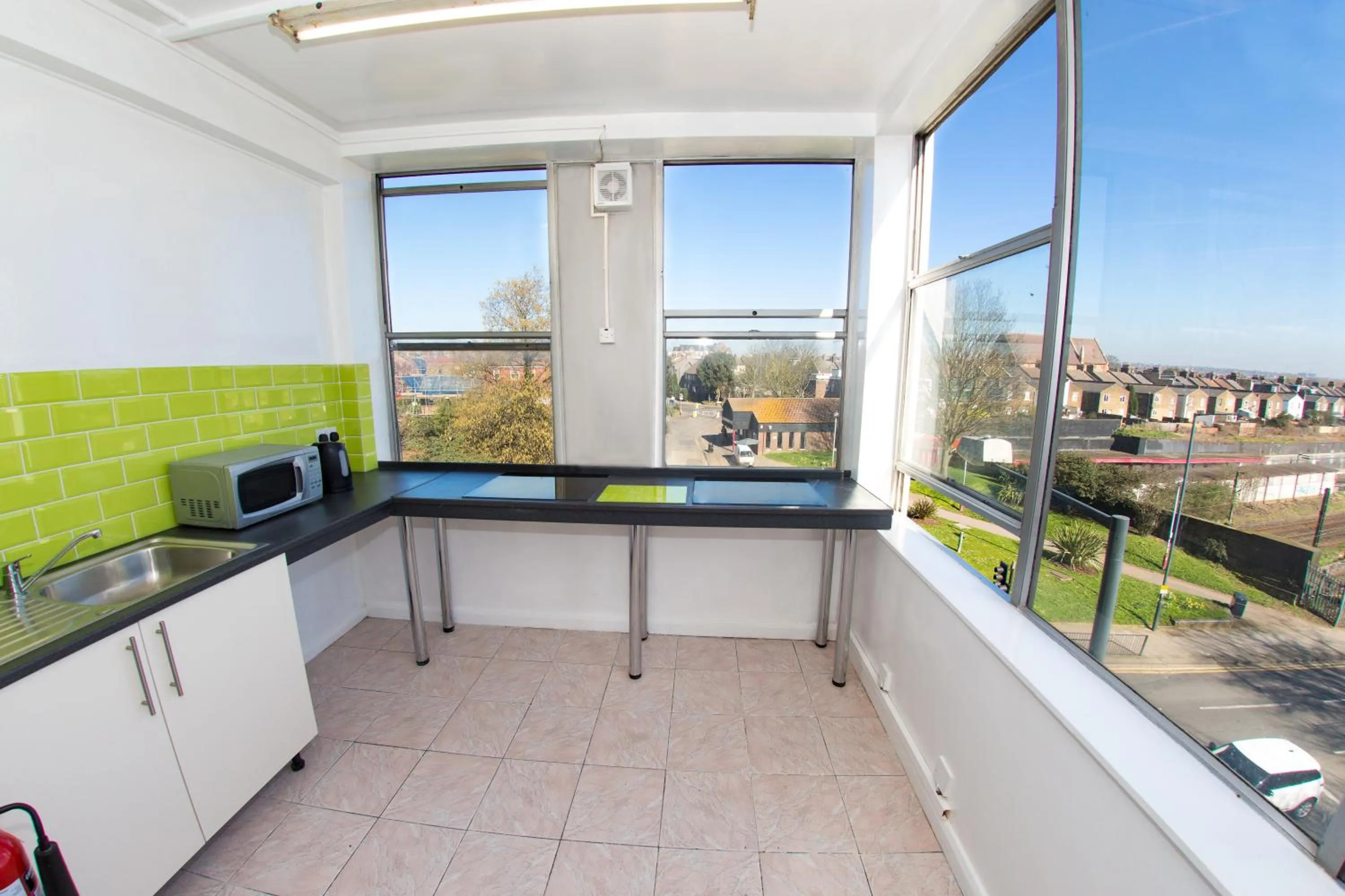 Kensal Green Backpackers