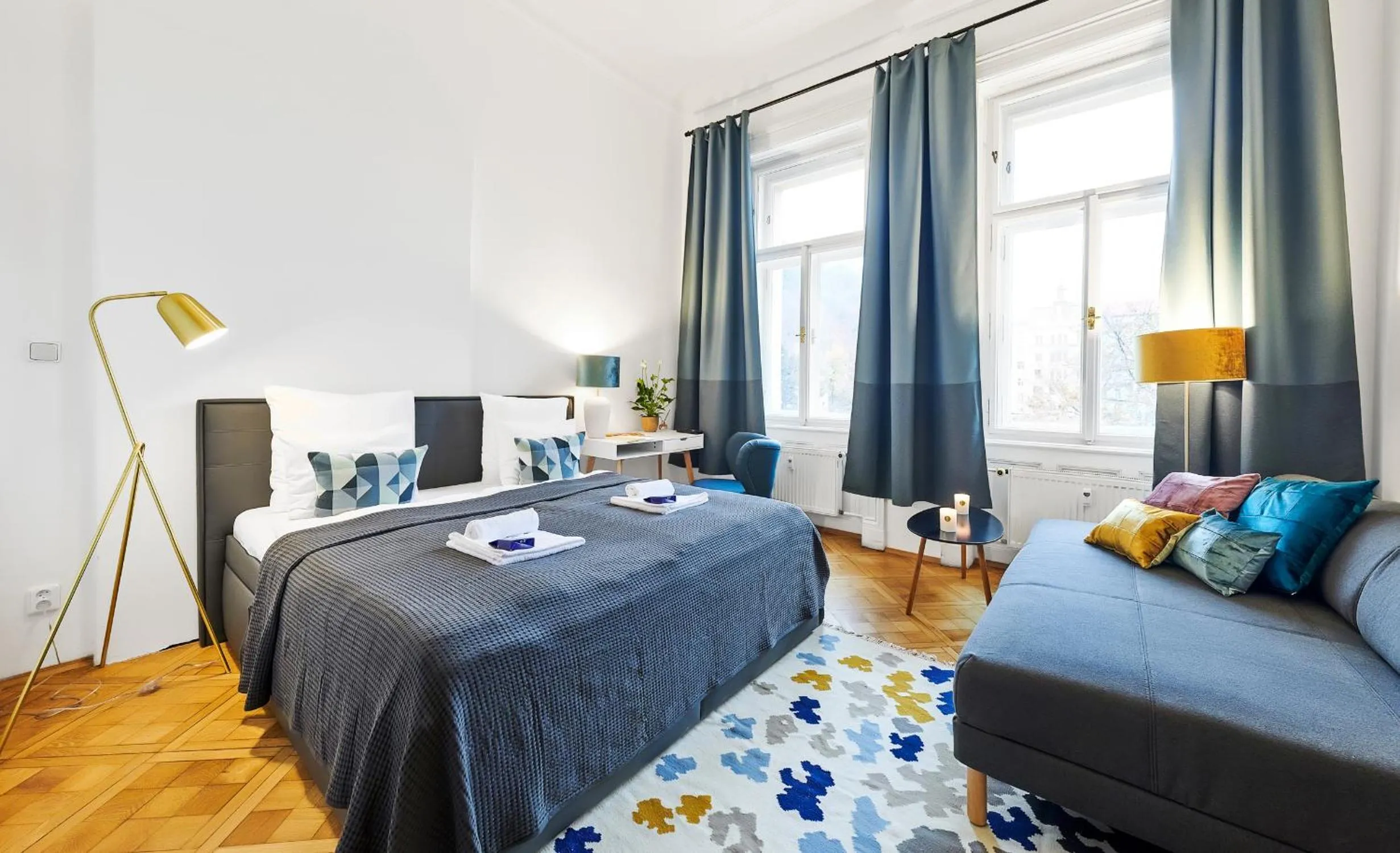 Living room, Bed in Royal Route Residence Lesser Town