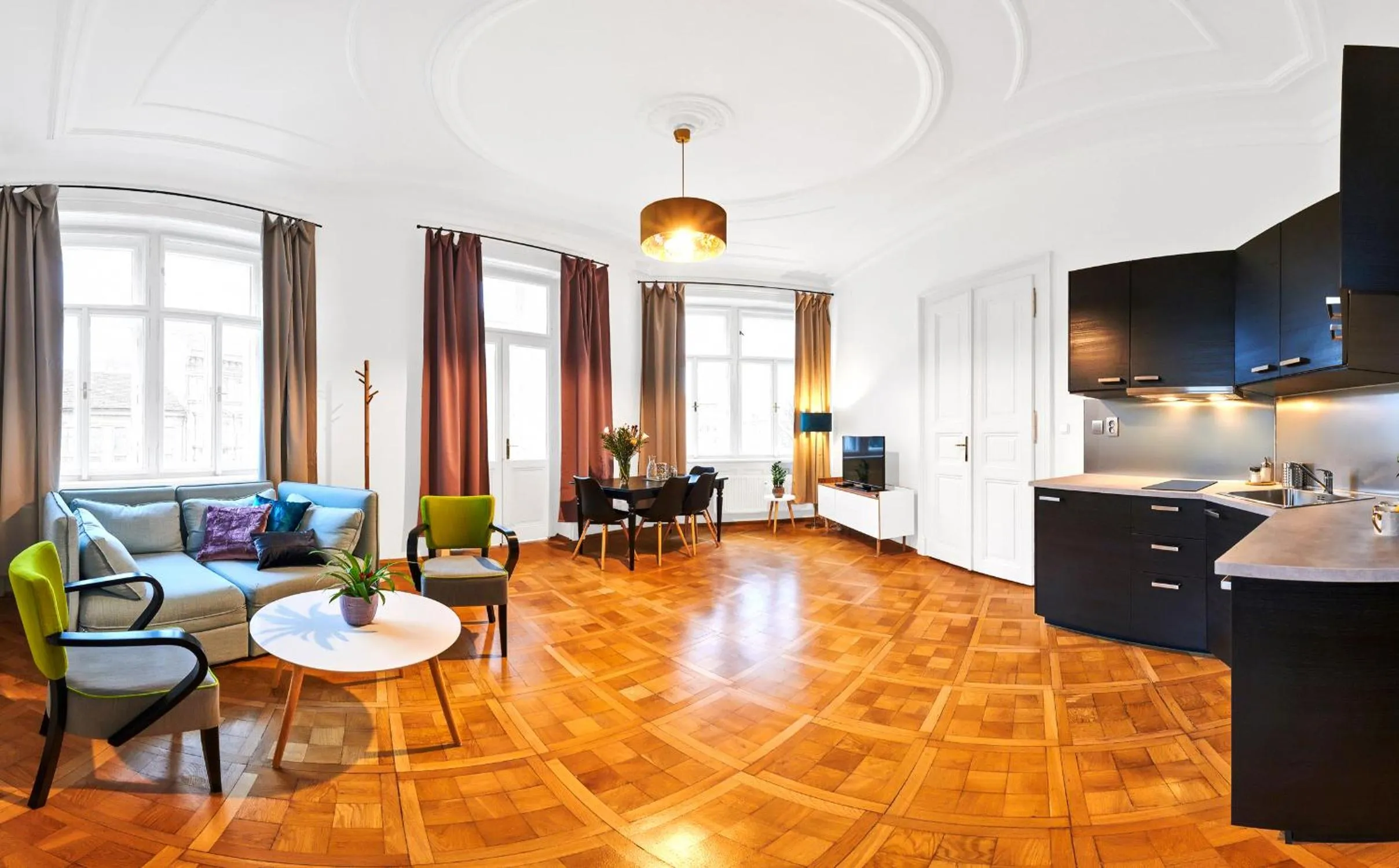 TV and multimedia in Royal Route Residence Lesser Town