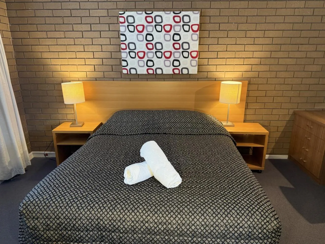 Bedroom, Bed in Parkview Motor Inn and Apartments