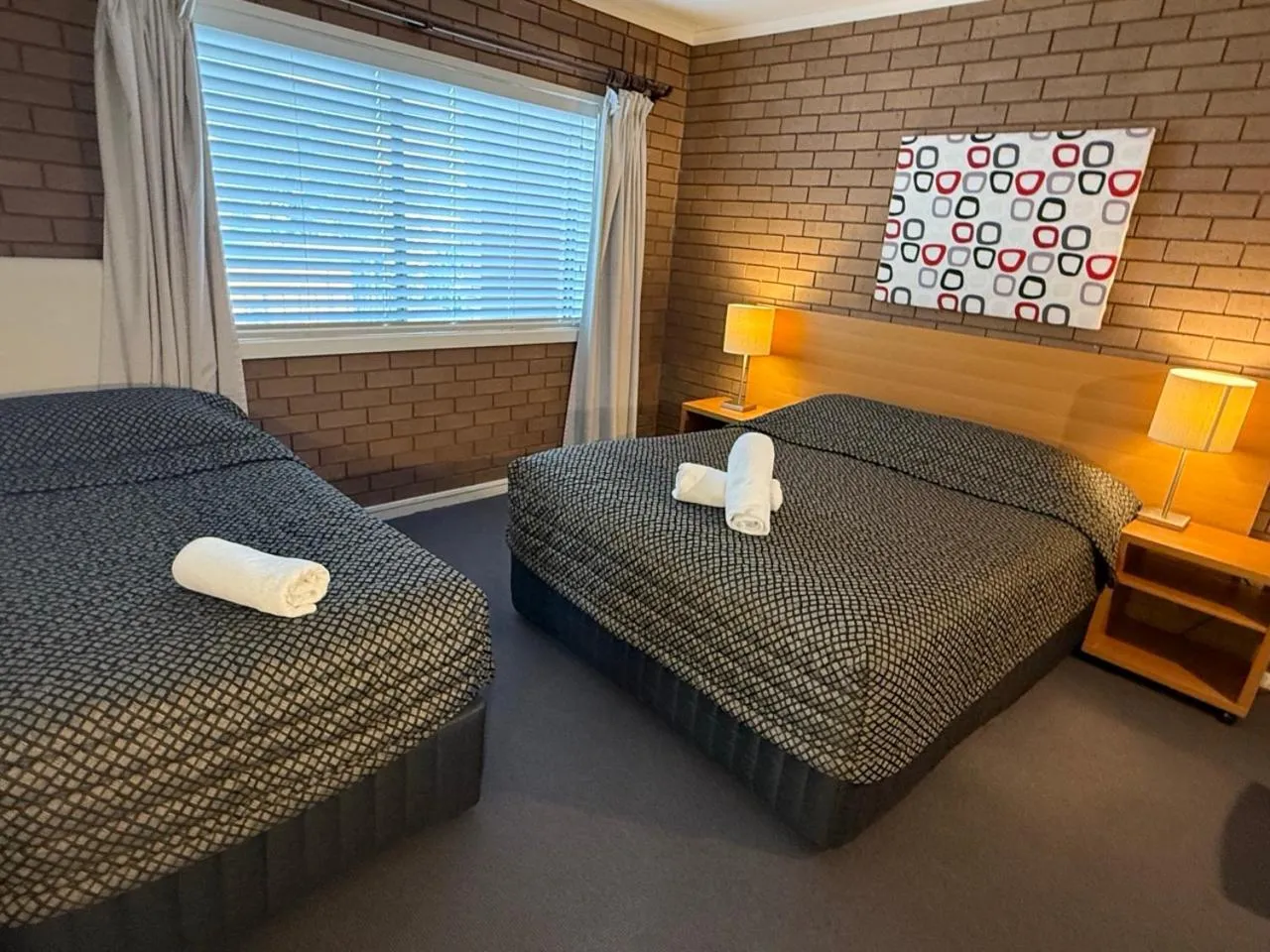 Bedroom, Bed in Parkview Motor Inn and Apartments