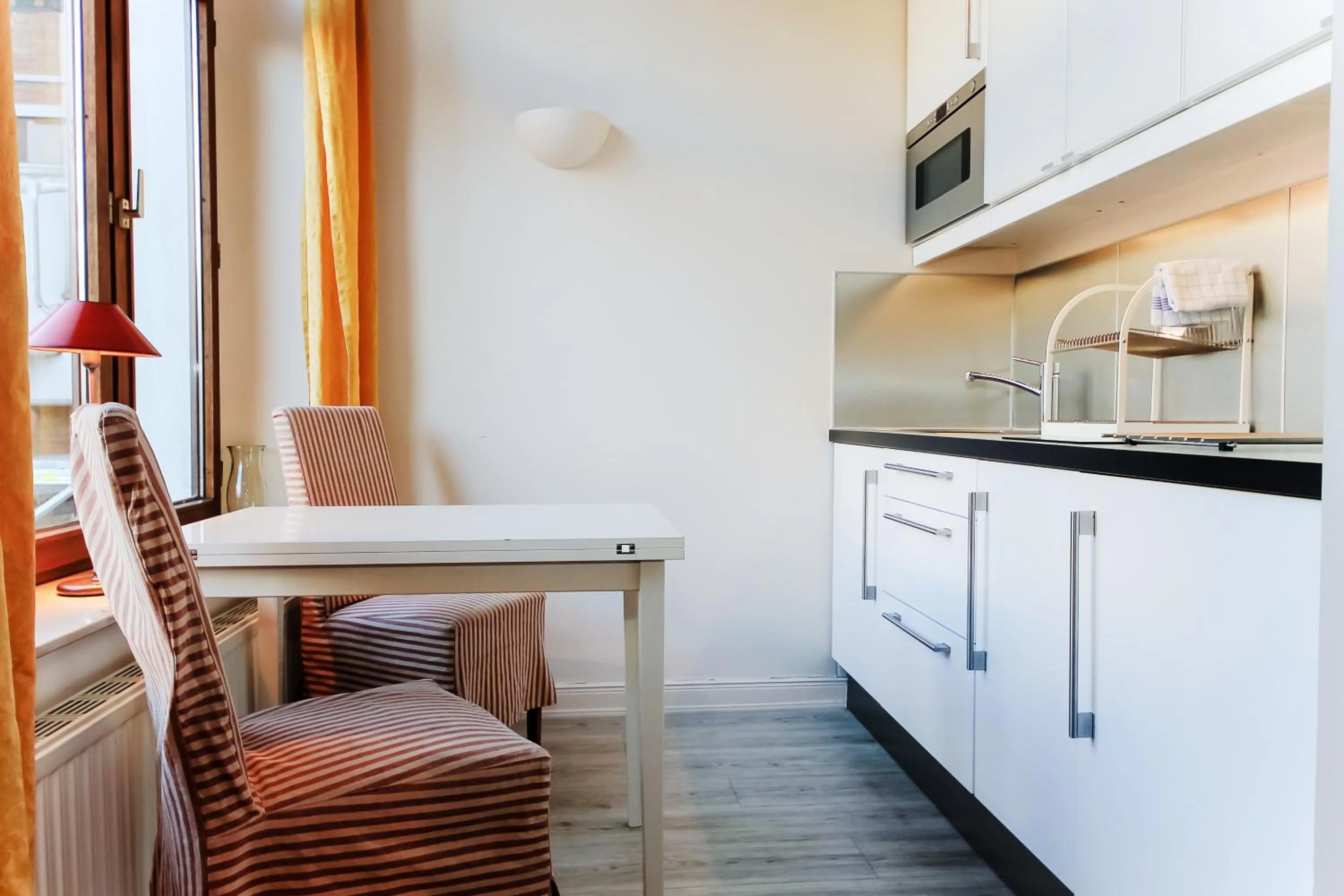 Kitchen or kitchenette in Aparthotel York
