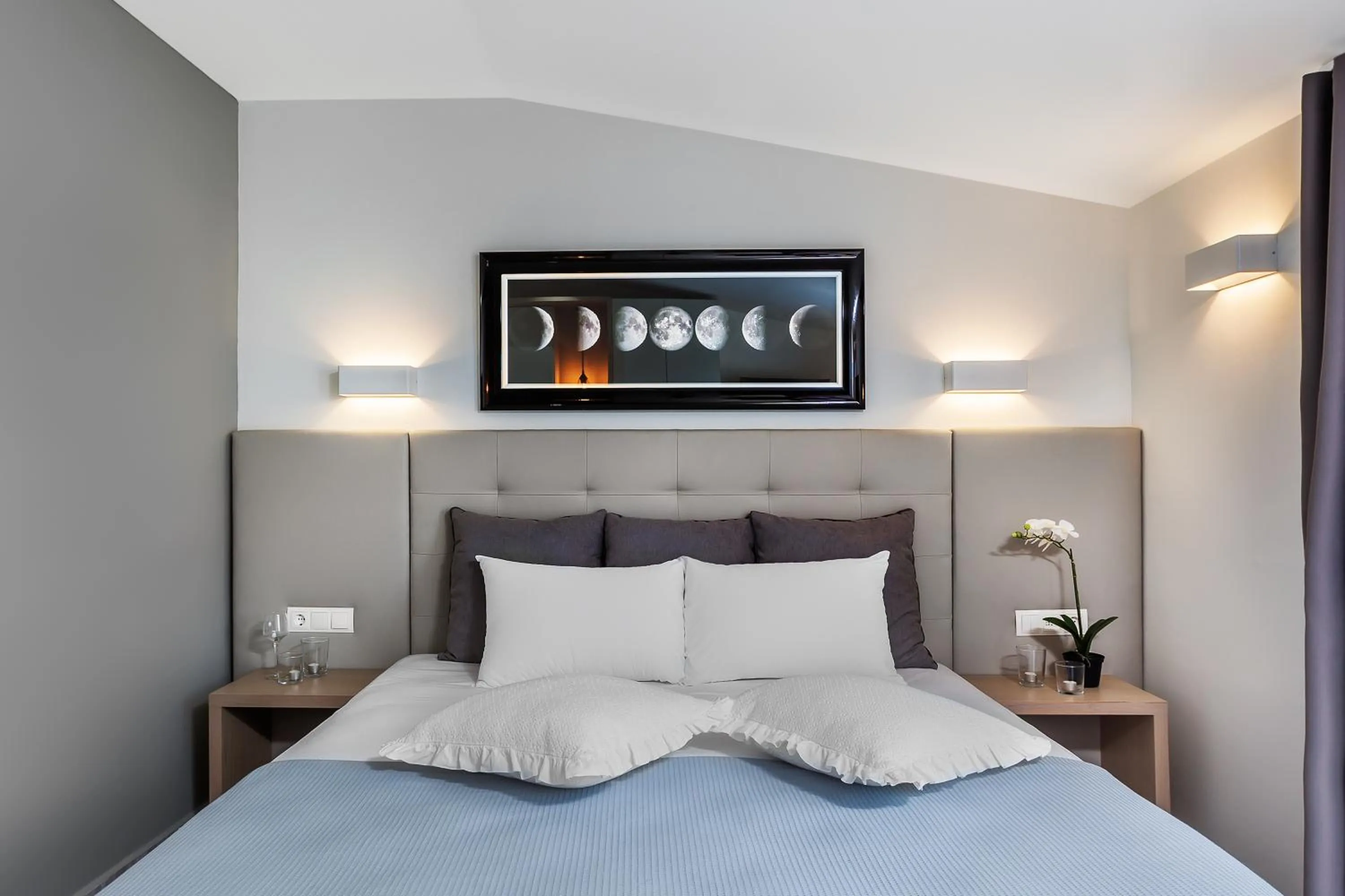 Decorative detail in Nymphes Deluxe Accommodation Pefkochori