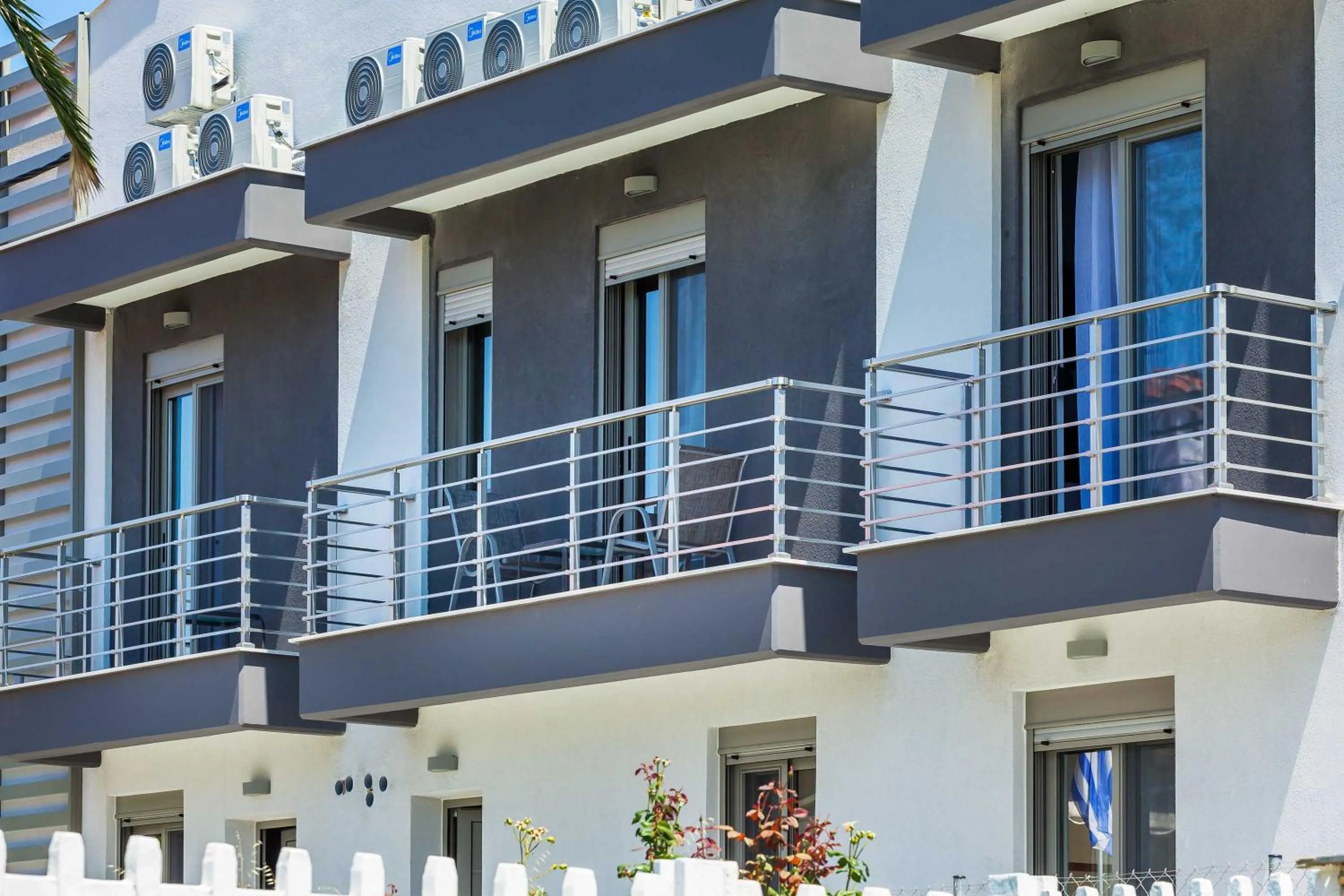 Property building in Nymphes Deluxe Accommodation Pefkochori