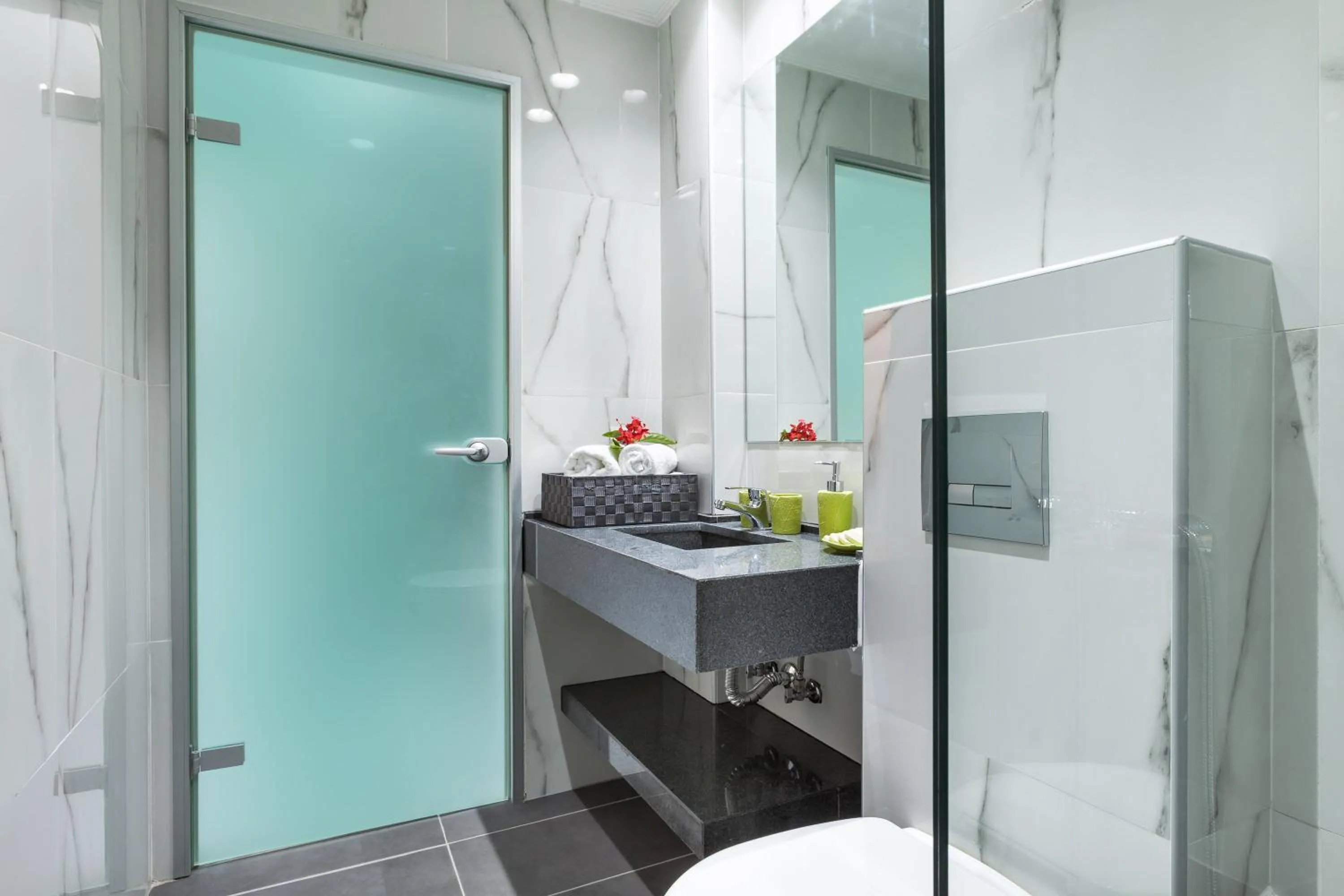 Bathroom in Nymphes Deluxe Accommodation Pefkochori