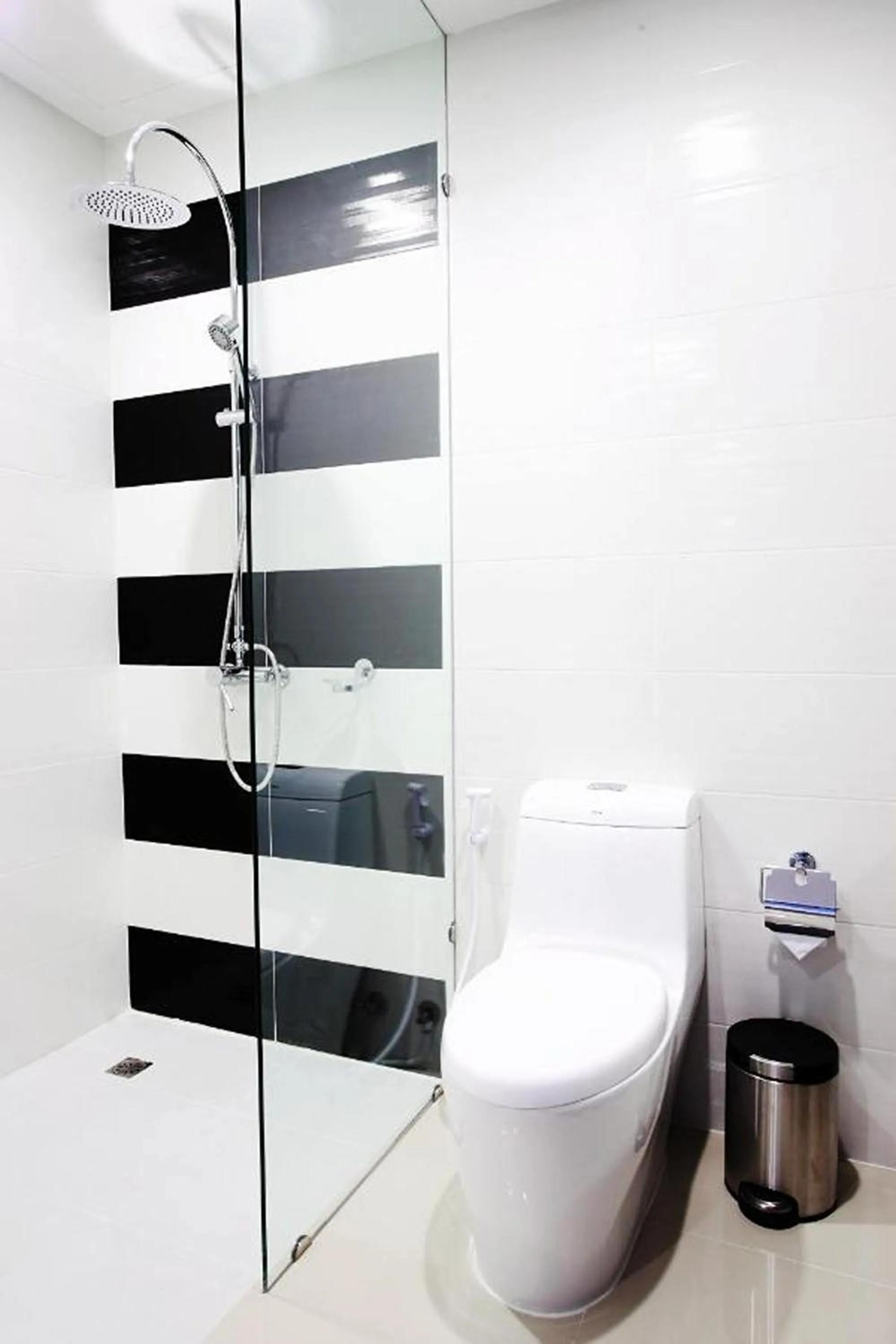 Bathroom in One World One Home Naiharn Hotel