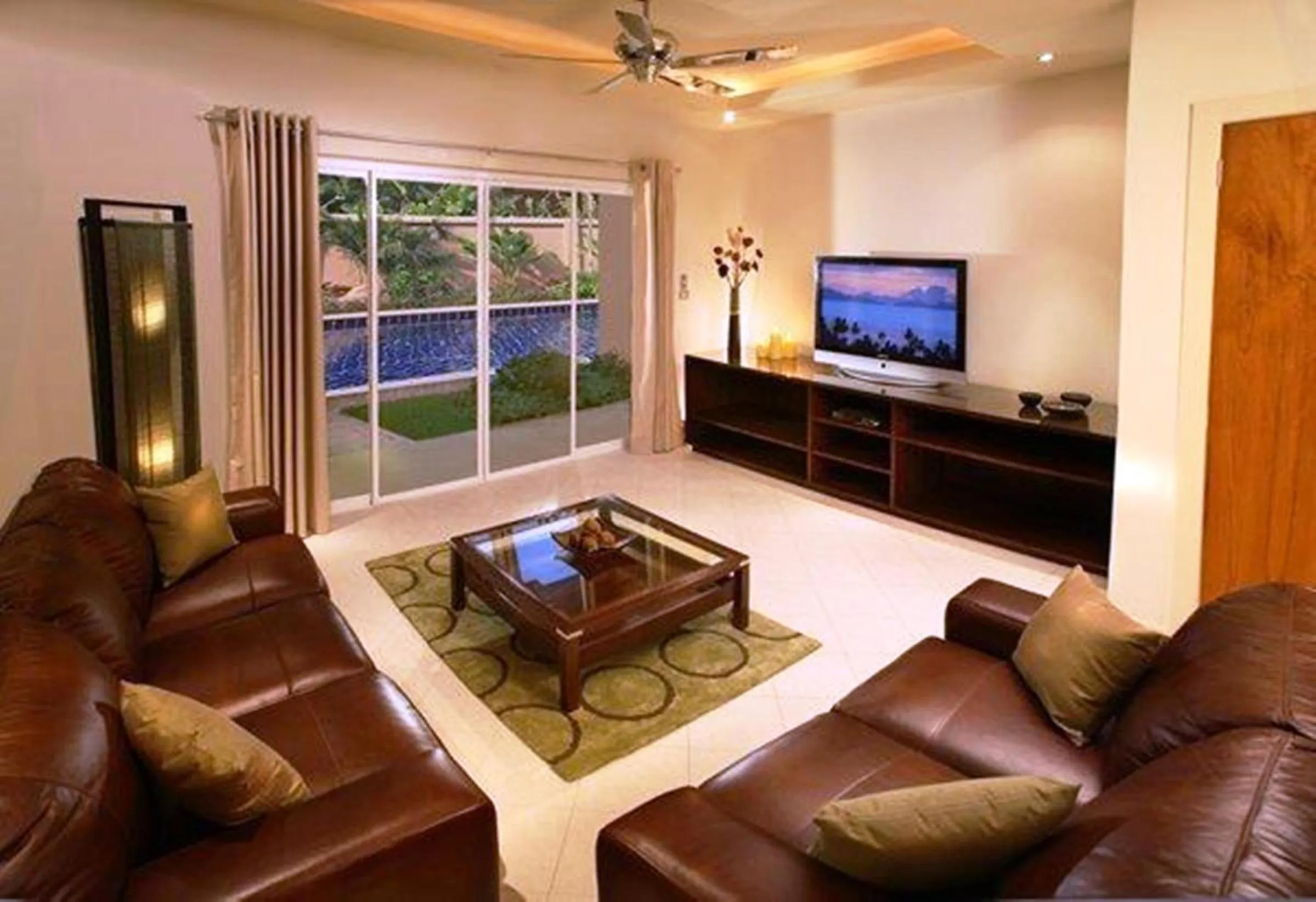 TV and multimedia in Park Lane