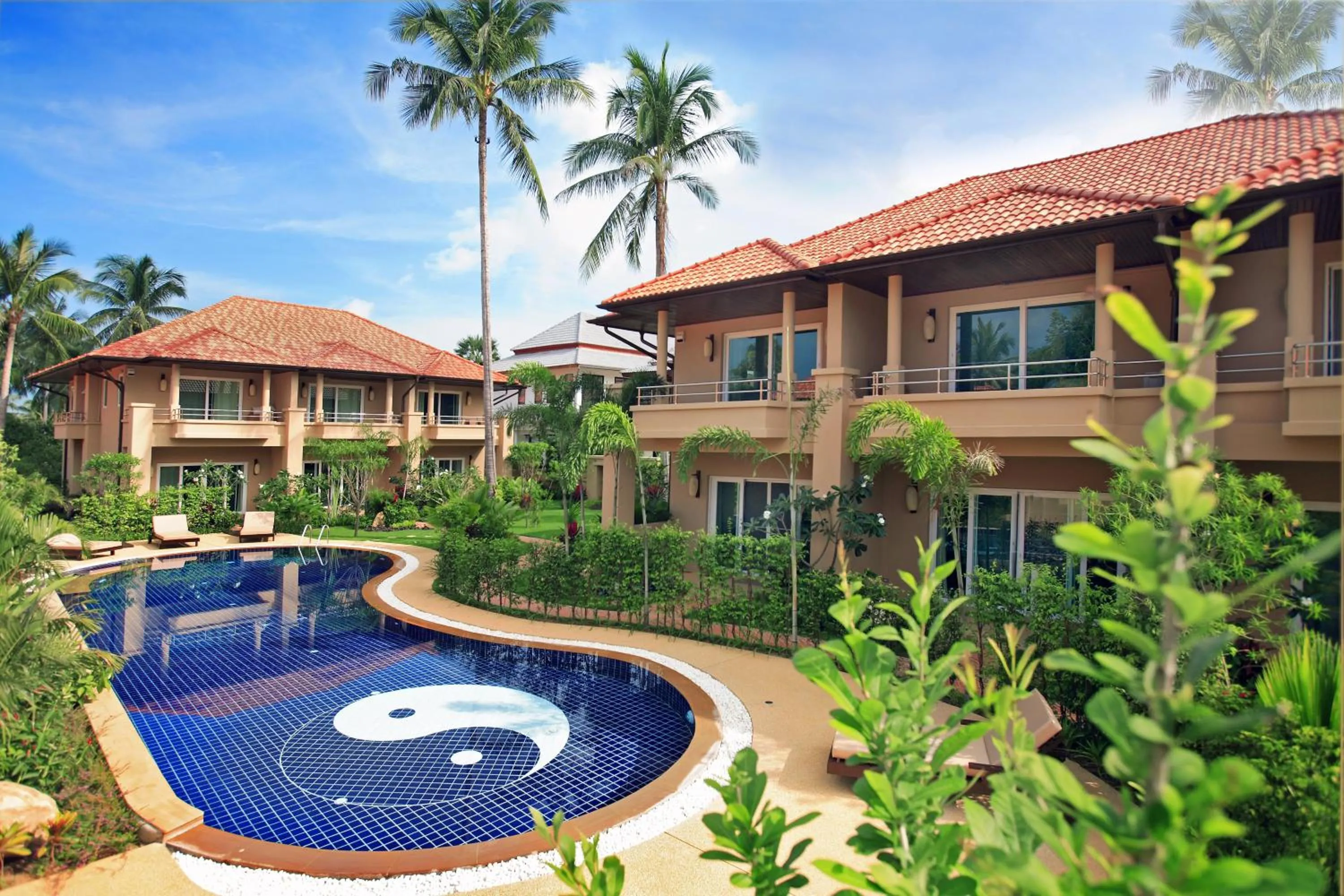 Facade/entrance in Park Lane