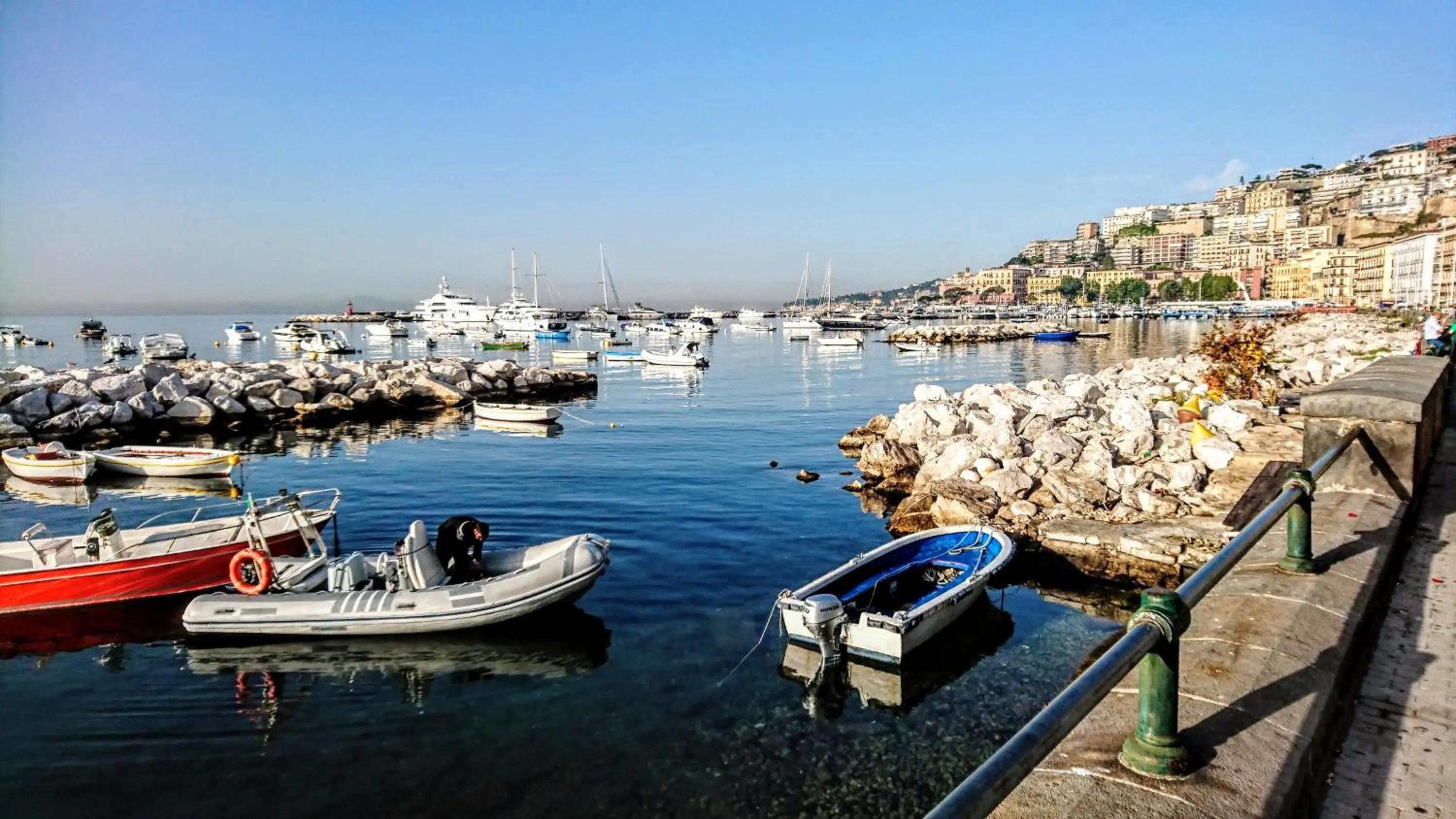 Landmark view in La Casa Del Sole A Mergellina