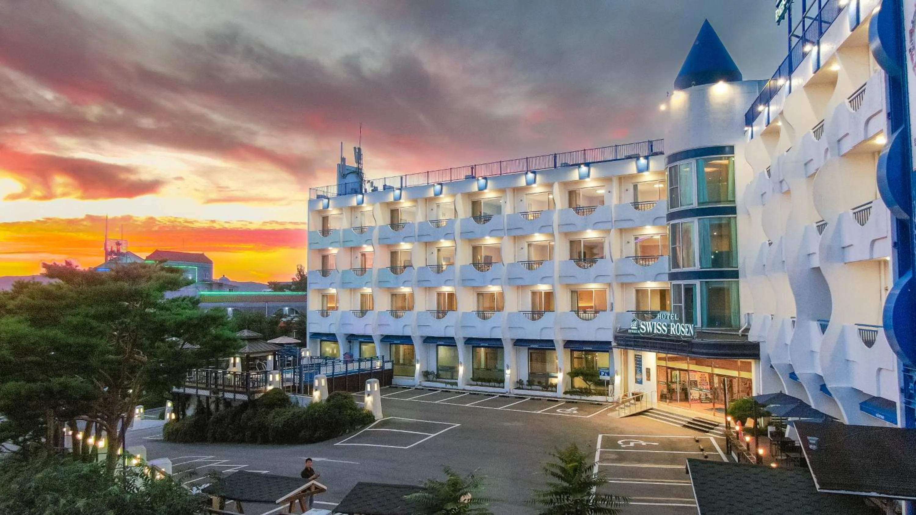 Property building in Benikea Swiss Rosen Hotel