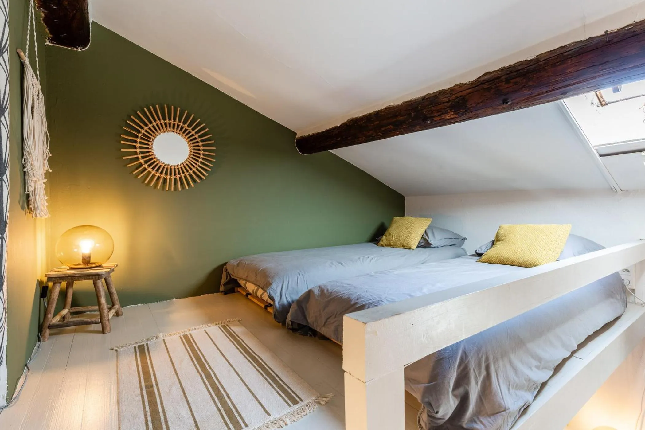 Bed in LE PANIER ENCHANTÉ - Suites & Loft - Terrasse et patio au dessus du Vieux Port